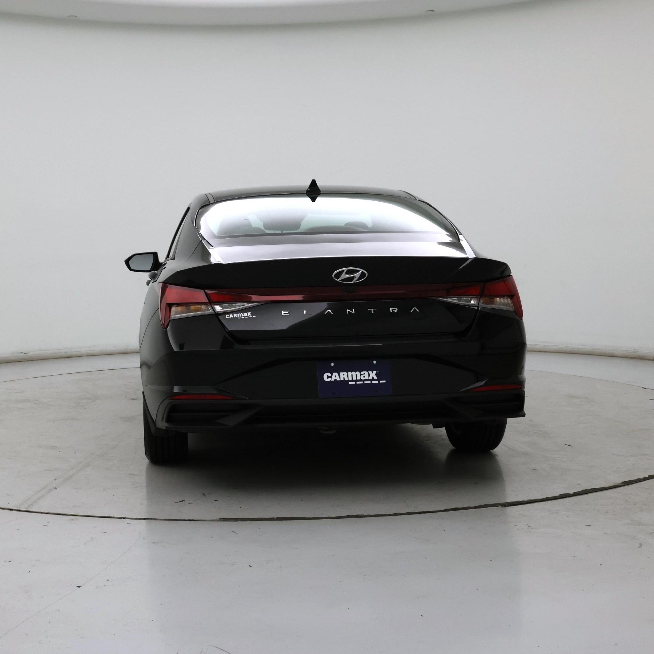Thumbnail: 2022 Hyundai Elantra - 6