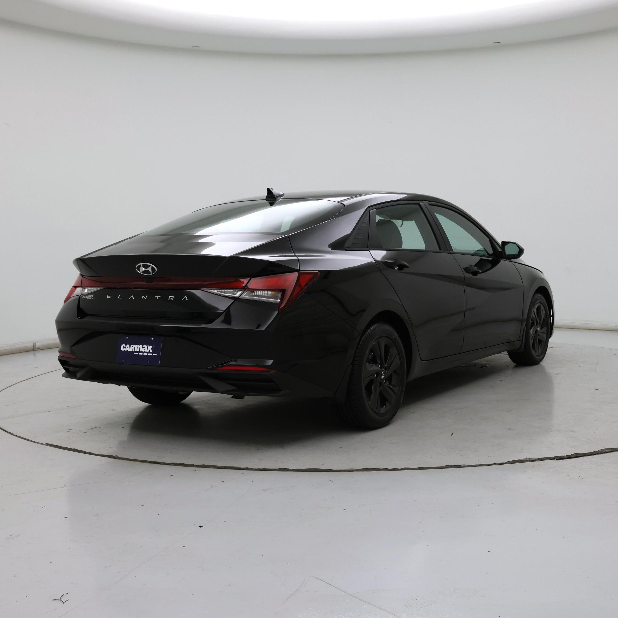 Thumbnail: 2022 Hyundai Elantra - 8