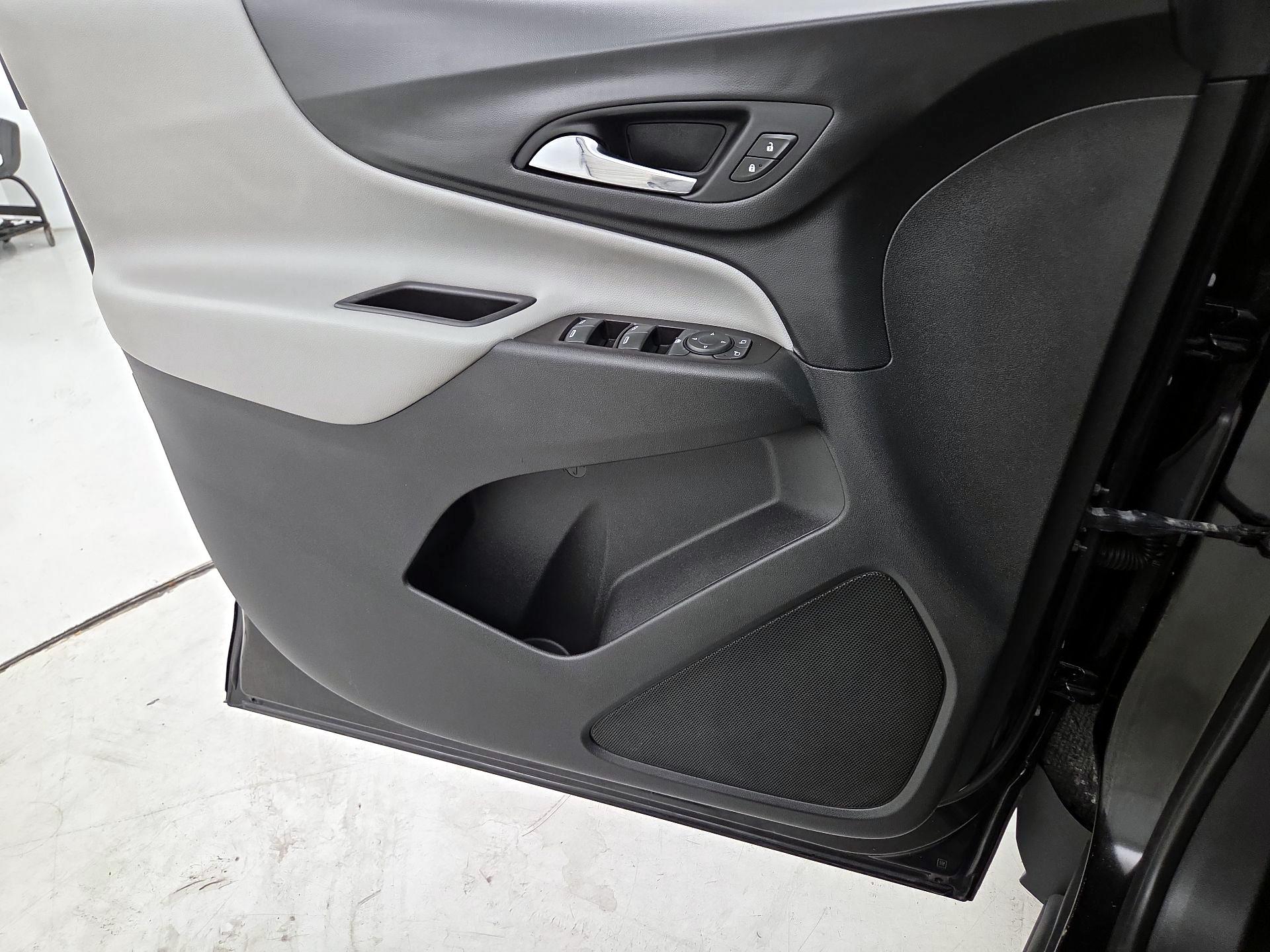 Thumbnail: 2020 Chevrolet Equinox - 12