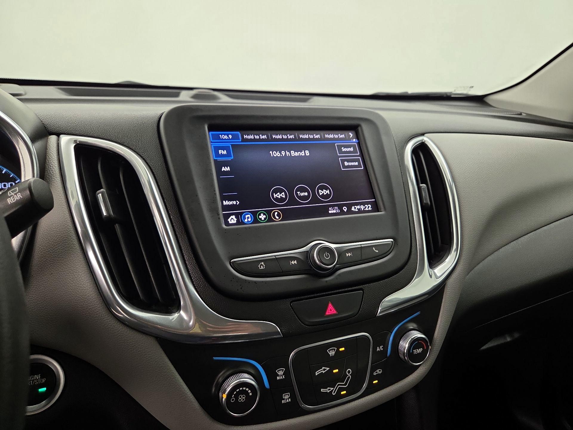 Thumbnail: 2020 Chevrolet Equinox - 15