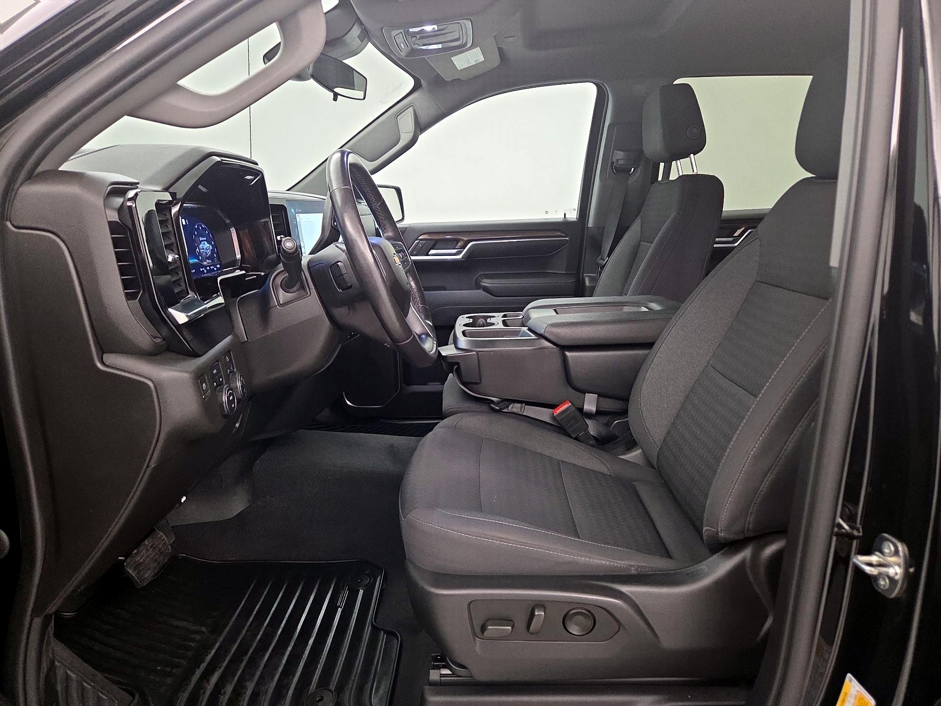 Thumbnail: 2022 Chevrolet Silverado 1500 - 11