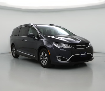 Gray 2020 Chrysler Pacifica Touring L-Plus
