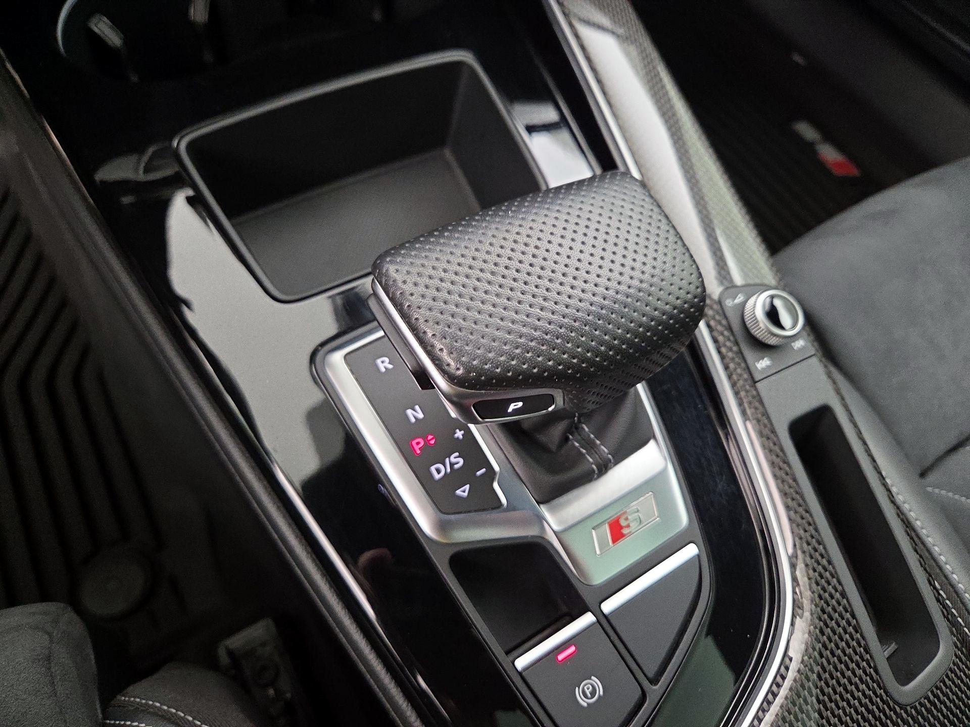 Thumbnail: 2022 Audi S5 - 17