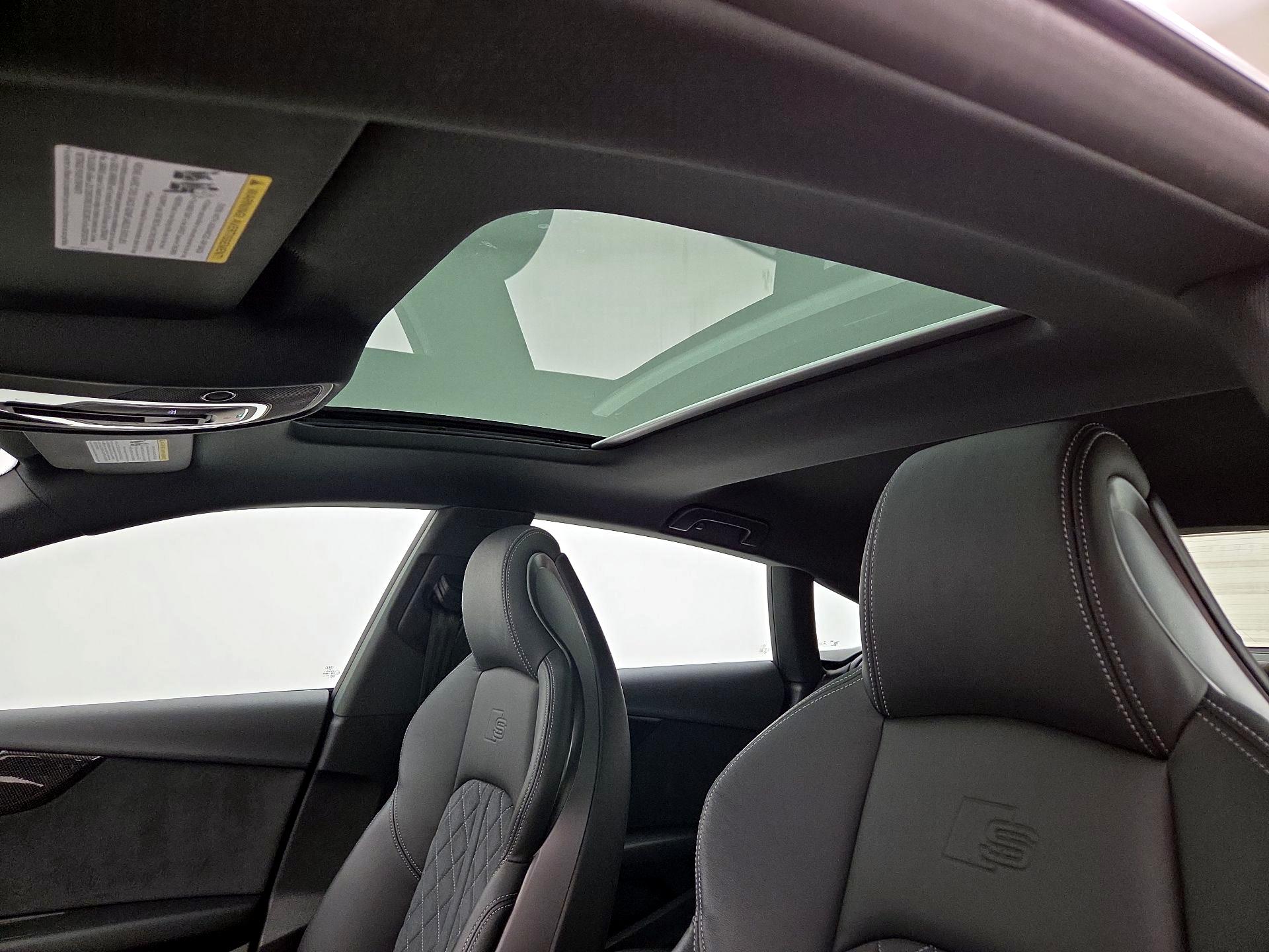 Thumbnail: 2022 Audi S5 - 19