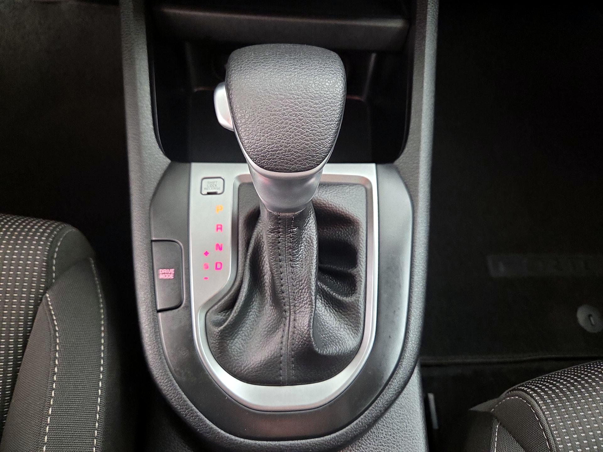 Thumbnail: 2020 Kia Forte - 17