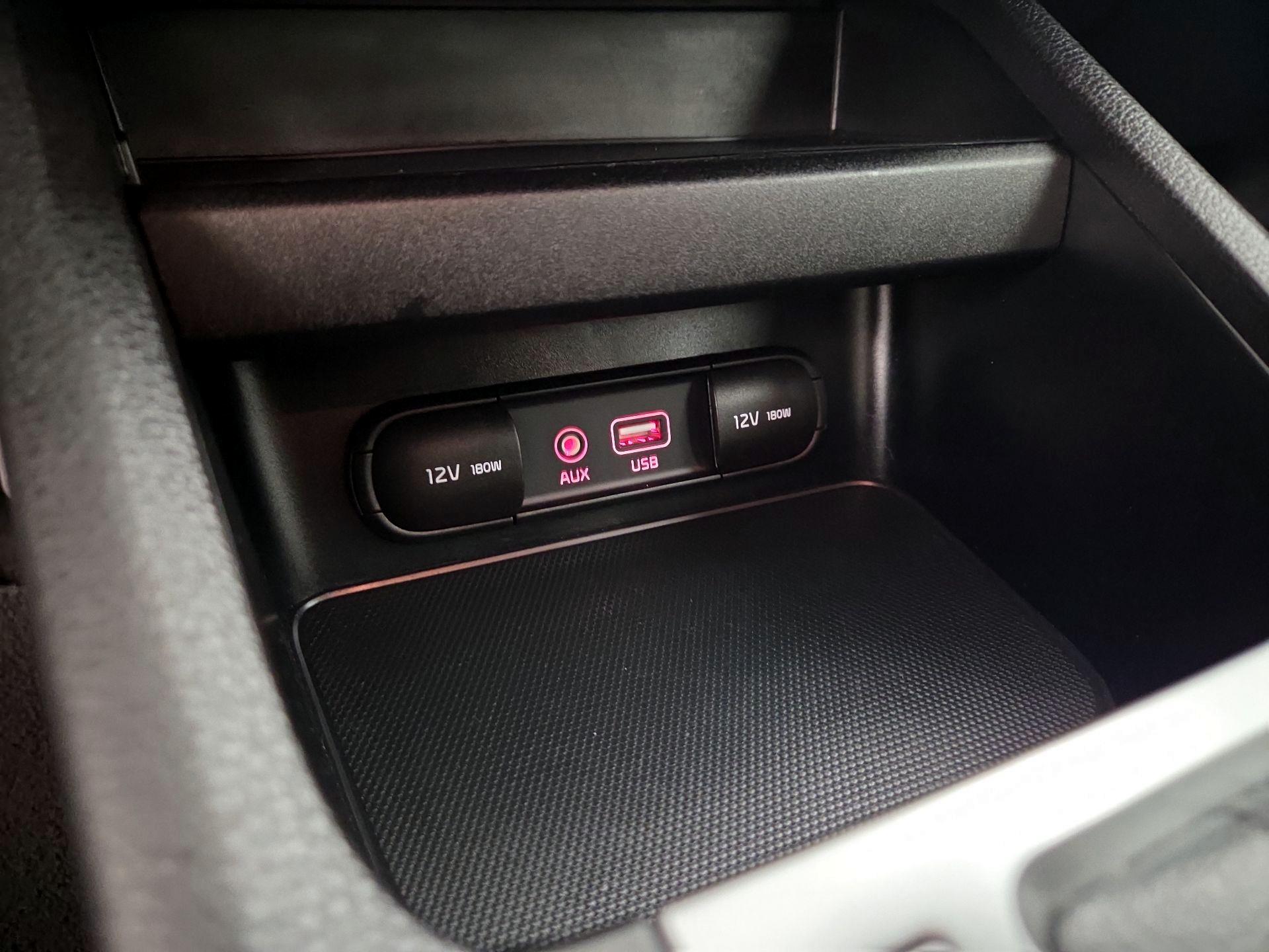 Thumbnail: 2020 Kia Forte - 18