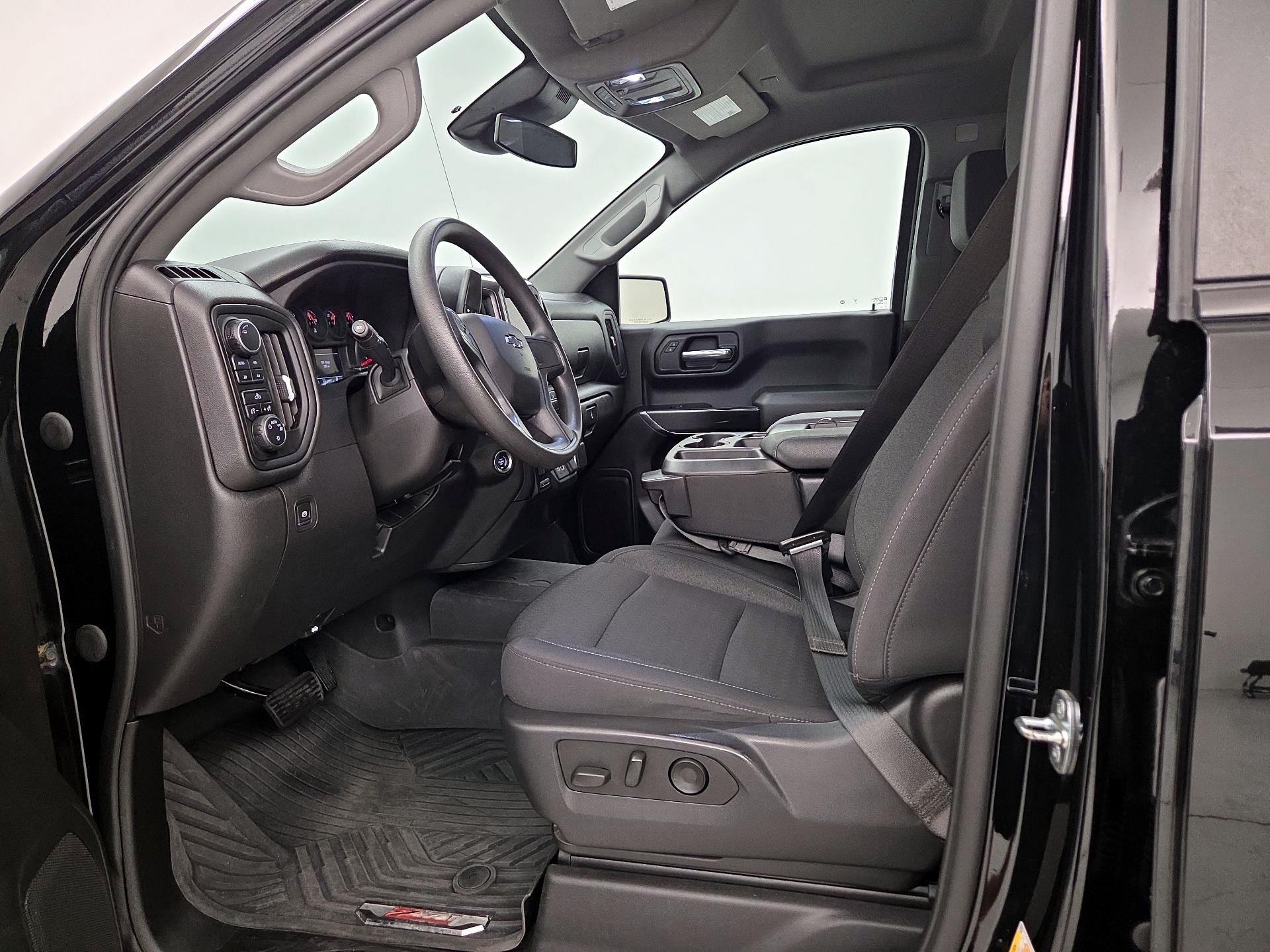 Thumbnail: 2023 Chevrolet Silverado 1500 - 11