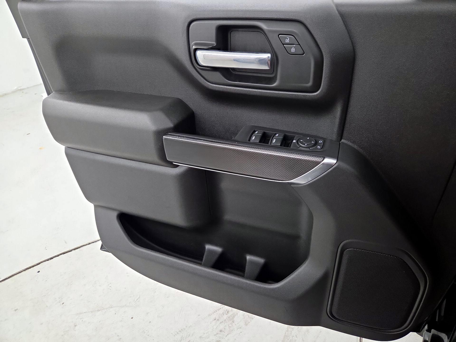 Thumbnail: 2023 Chevrolet Silverado 1500 - 12