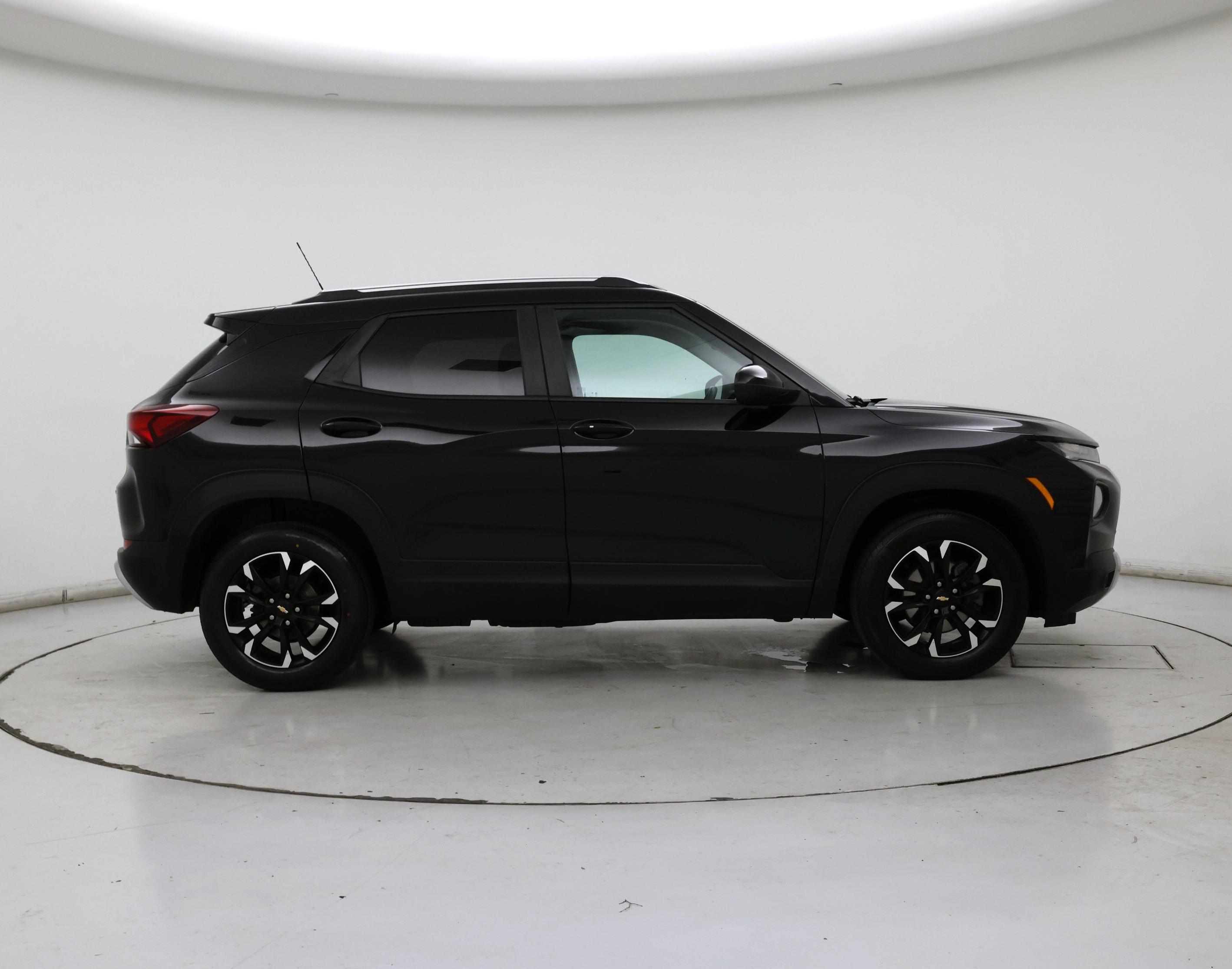 Thumbnail: 2023 Chevrolet TrailBlazer - 7