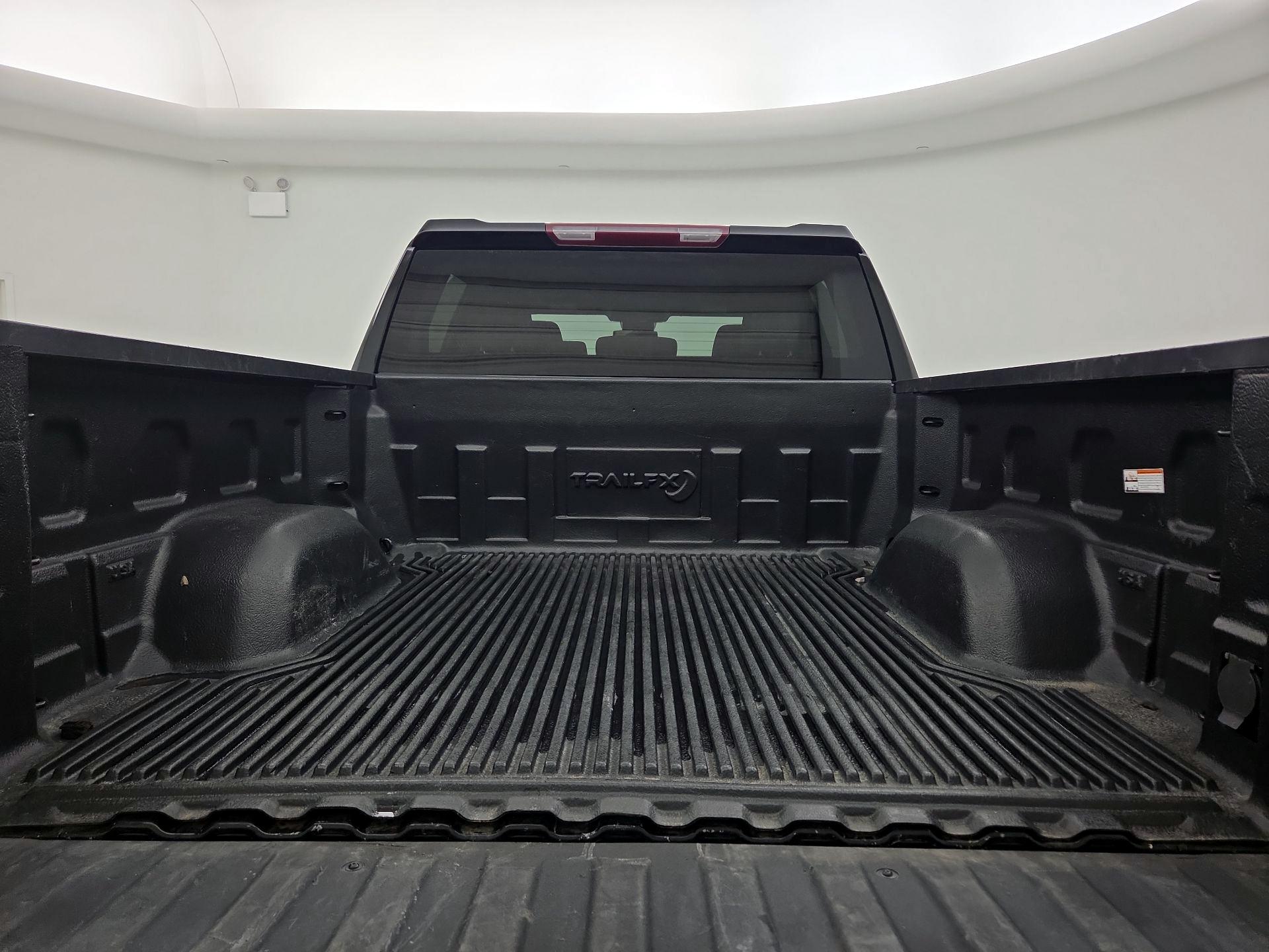 Thumbnail: 2023 Chevrolet Silverado 1500 - 20