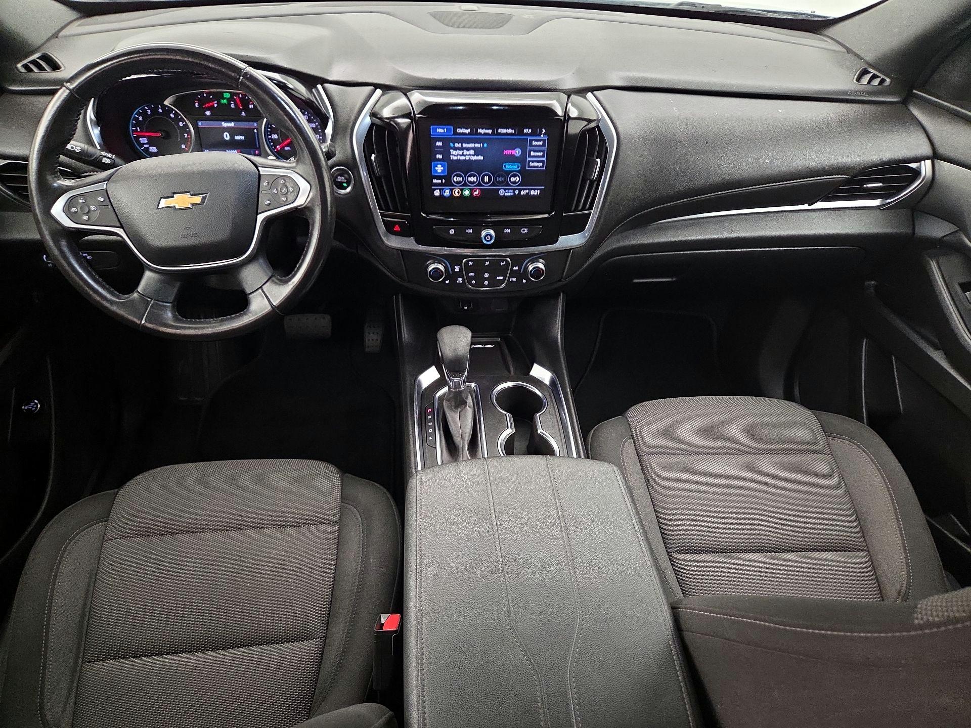 Thumbnail: 2022 Chevrolet Traverse - 9