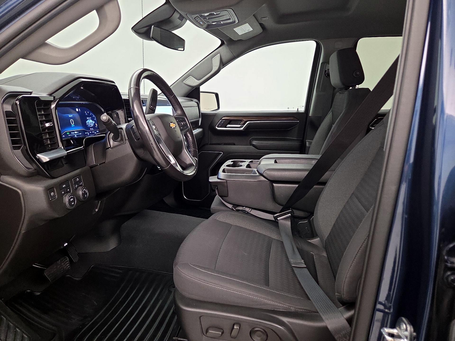Thumbnail: 2022 Chevrolet Silverado 1500 - 11