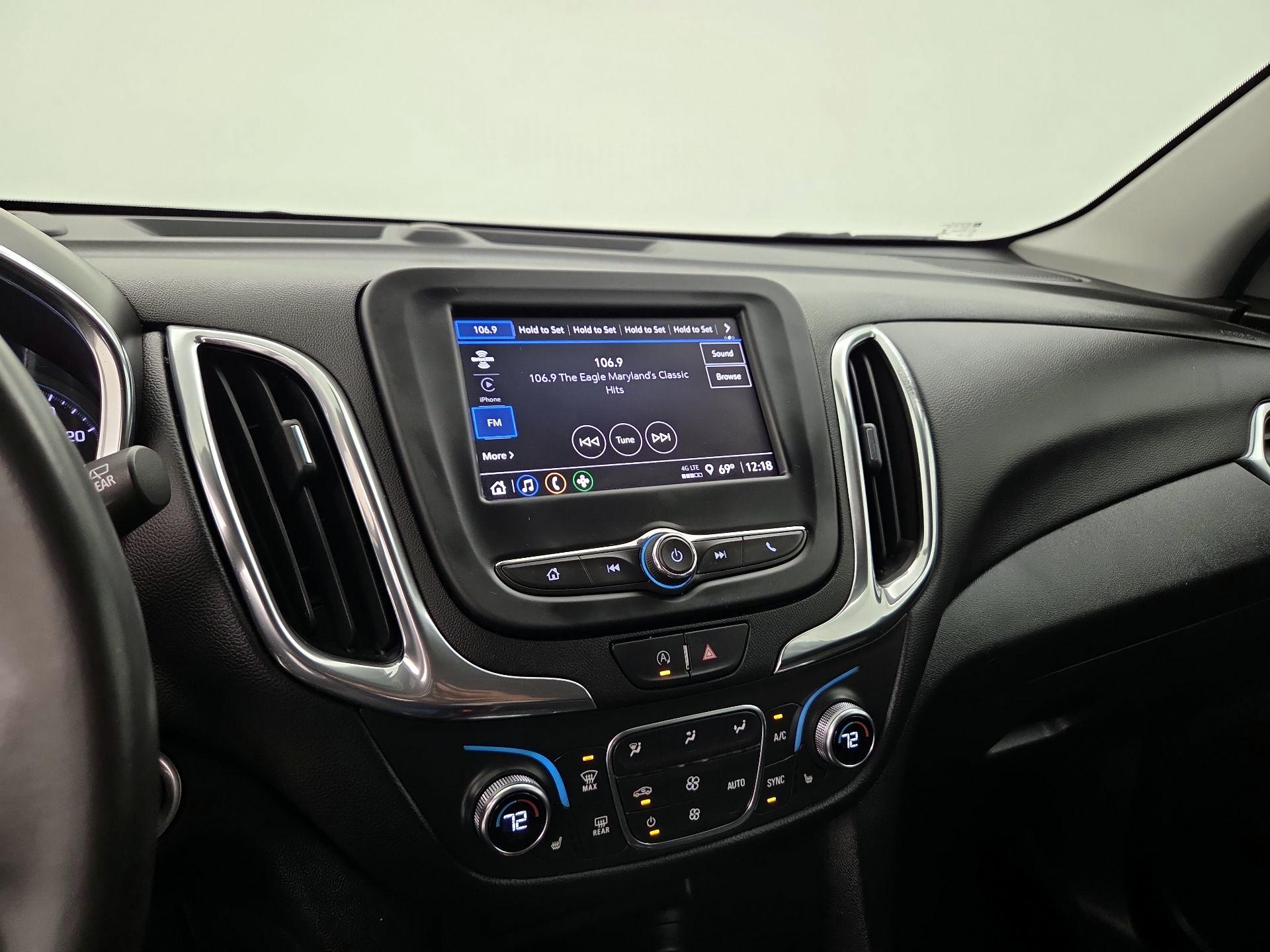 Thumbnail: 2022 Chevrolet Equinox - 15