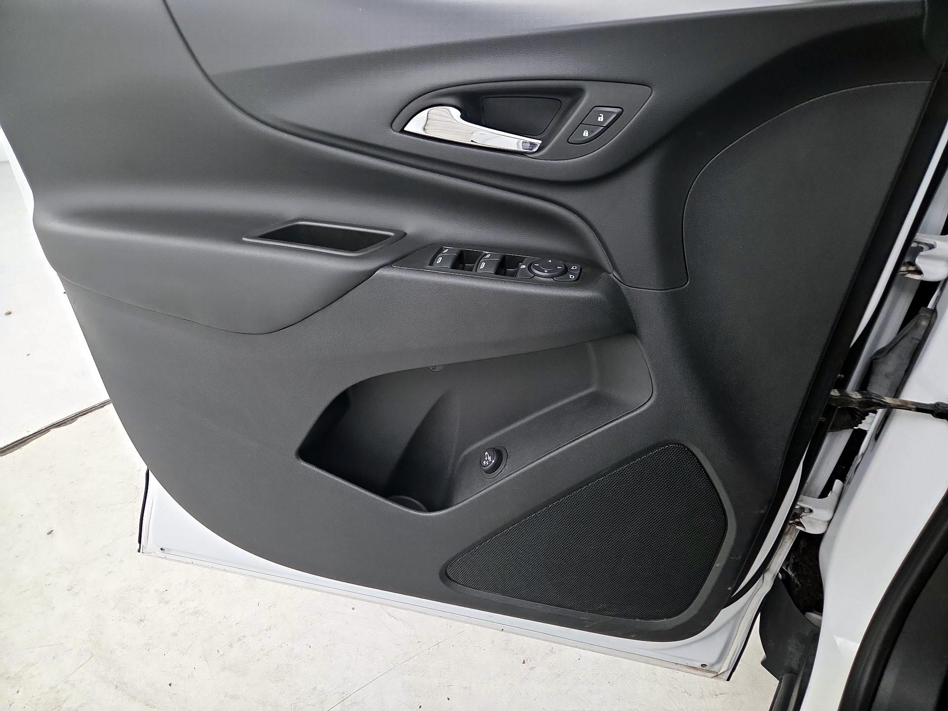 Thumbnail: 2022 Chevrolet Equinox - 12