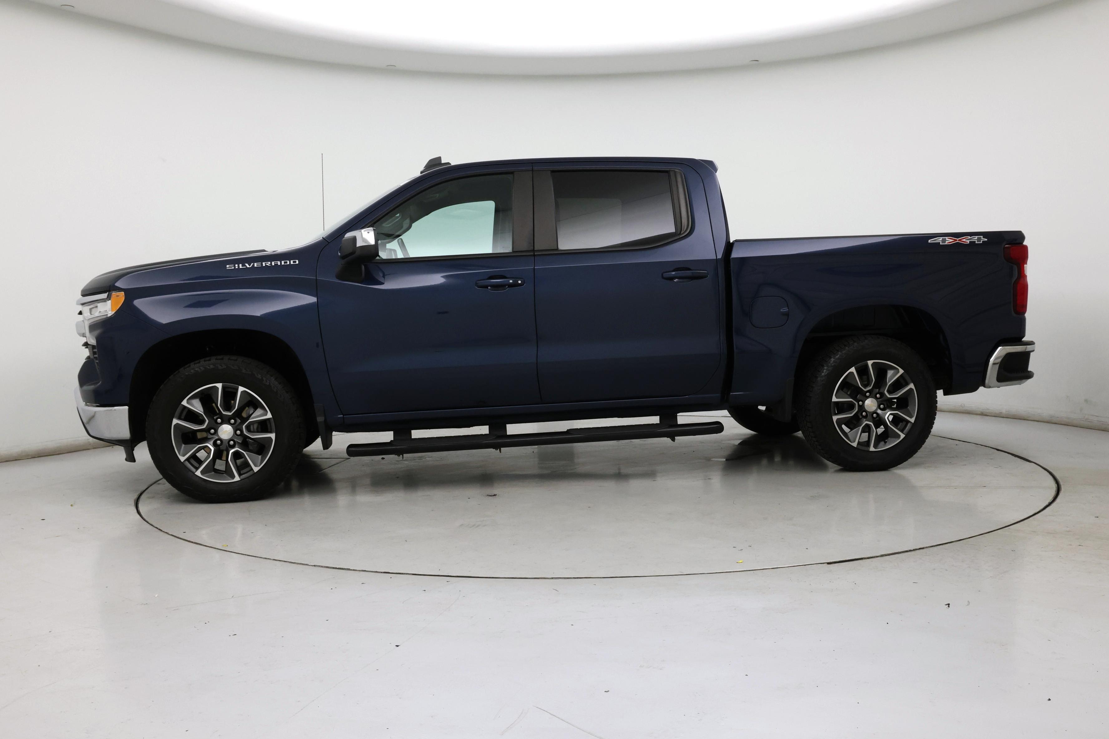 Thumbnail: 2022 Chevrolet Silverado 1500 - 3