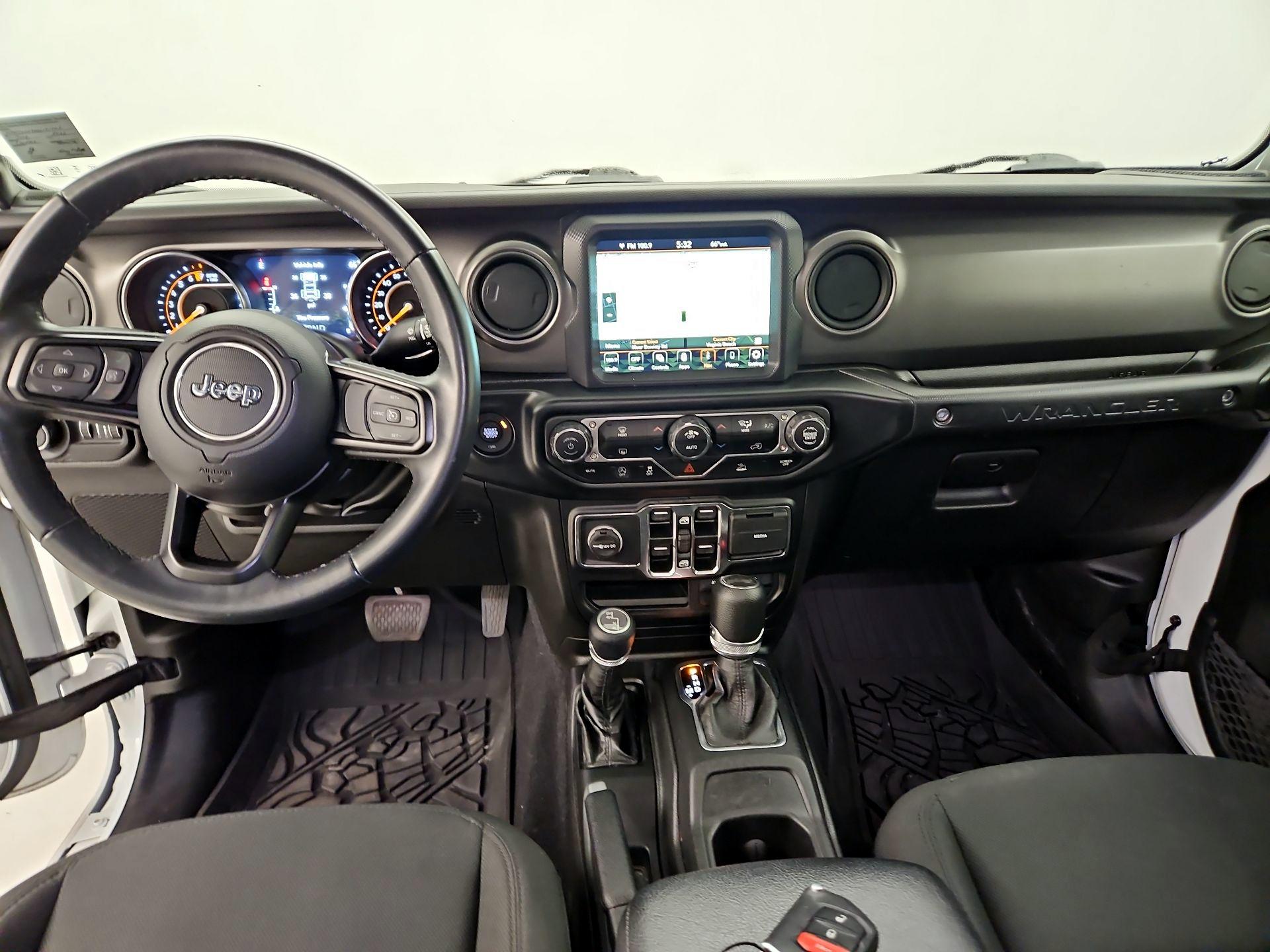 Thumbnail: 2022 Jeep Wrangler - 9