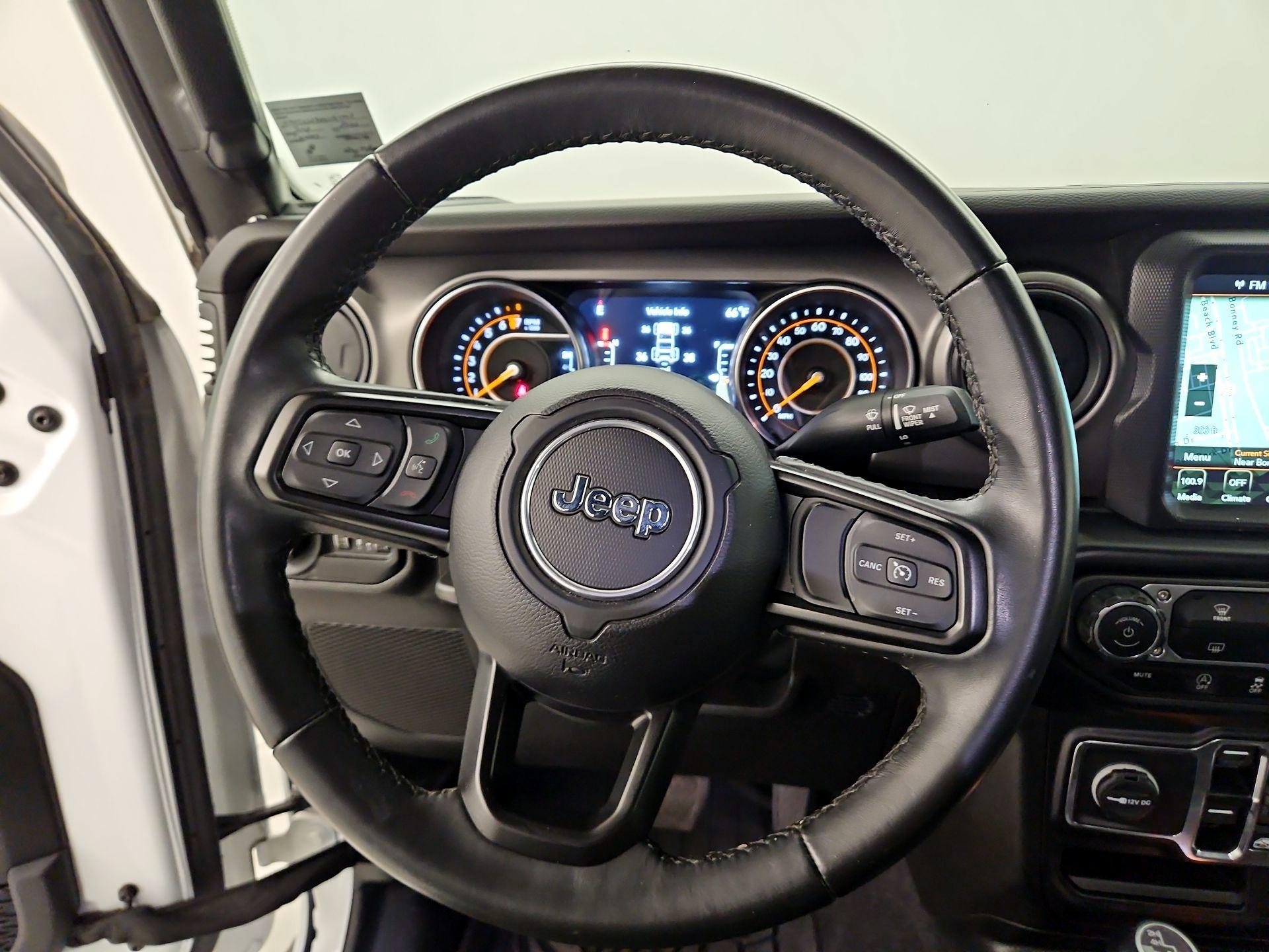 Thumbnail: 2022 Jeep Wrangler - 10