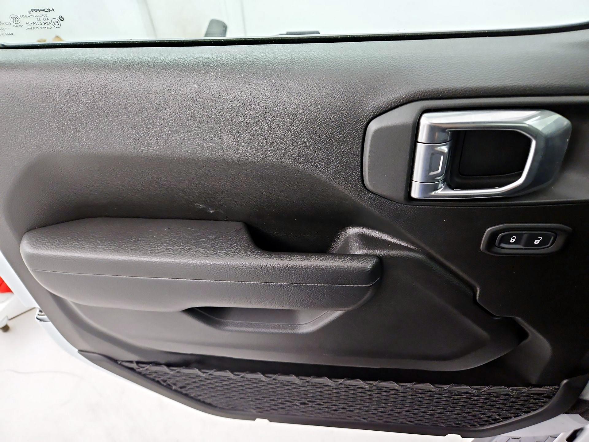 Thumbnail: 2022 Jeep Wrangler - 12