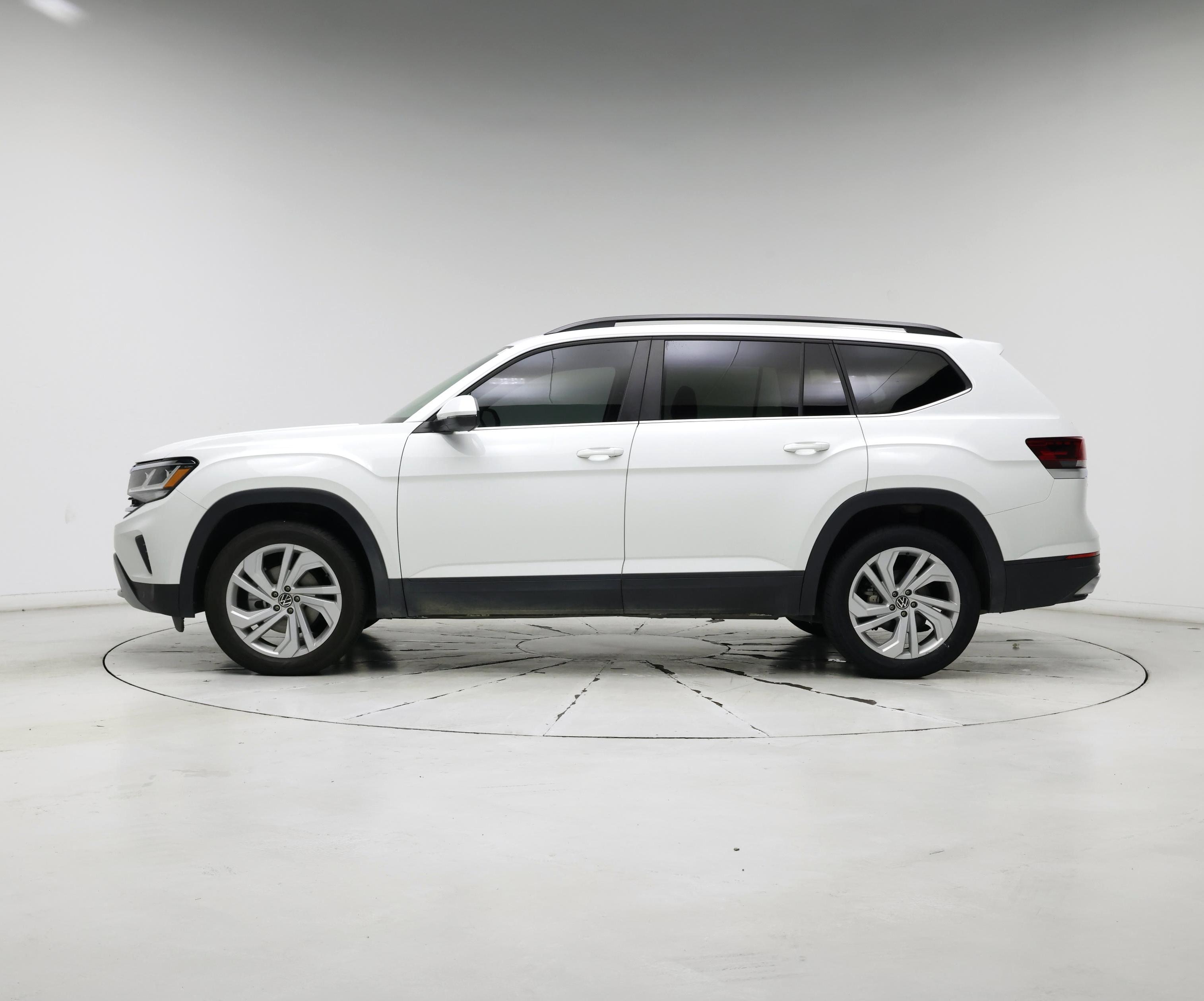 Thumbnail: 2023 Volkswagen Atlas - 3