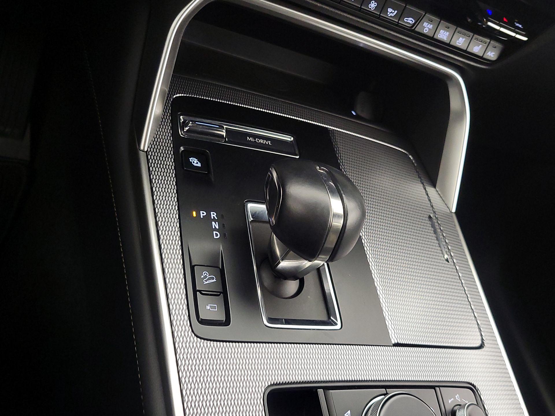 Thumbnail: 2024 Mazda CX-90 - 18