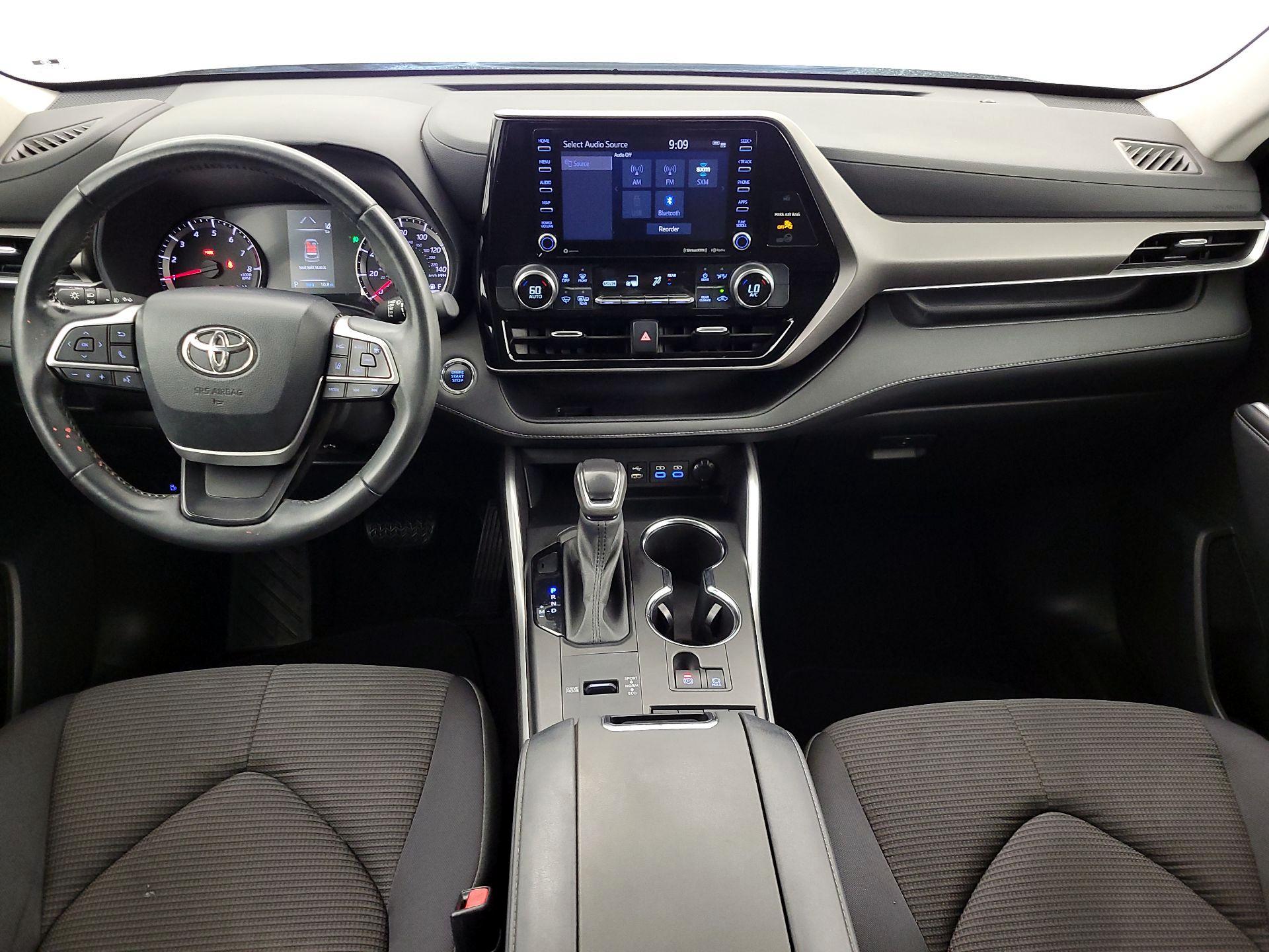 Thumbnail: 2022 Toyota Highlander - 9