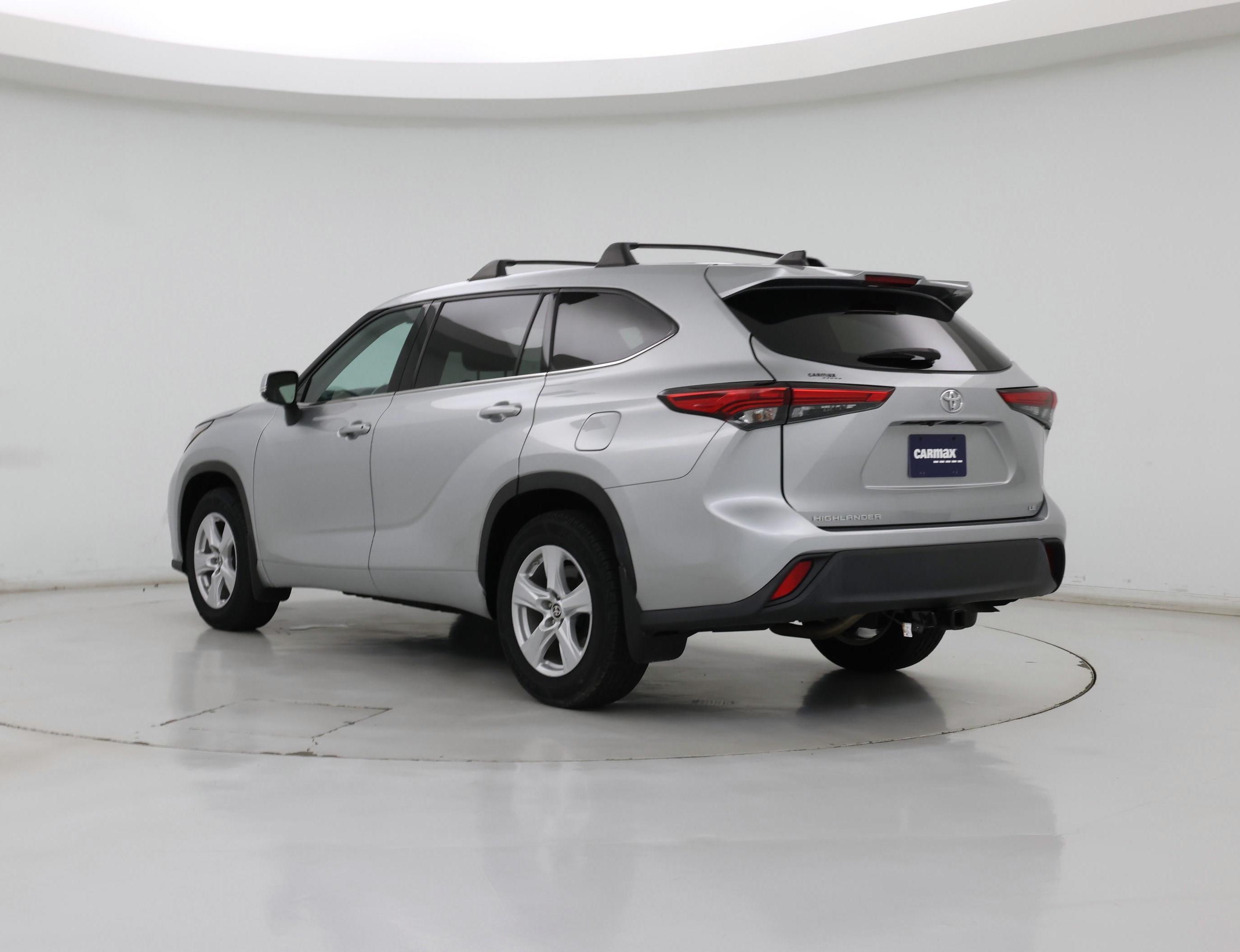Thumbnail: 2022 Toyota Highlander - 2
