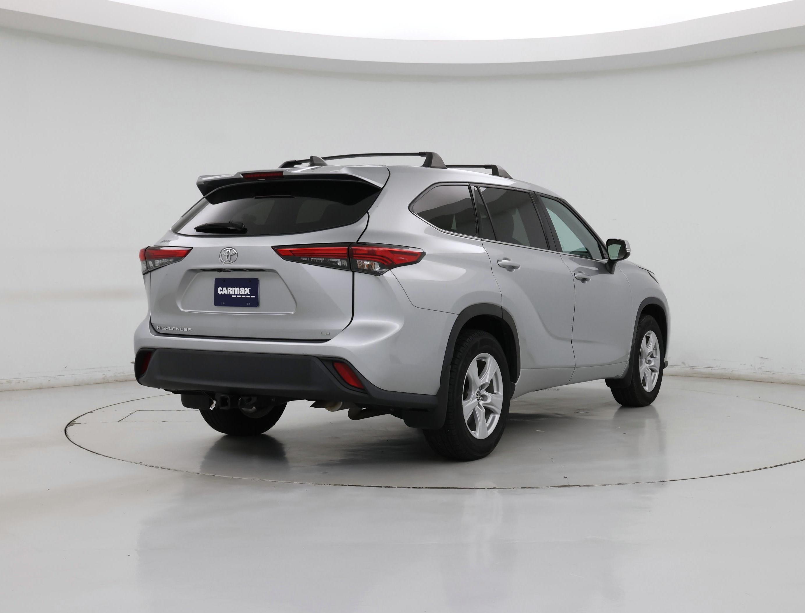 Thumbnail: 2022 Toyota Highlander - 8