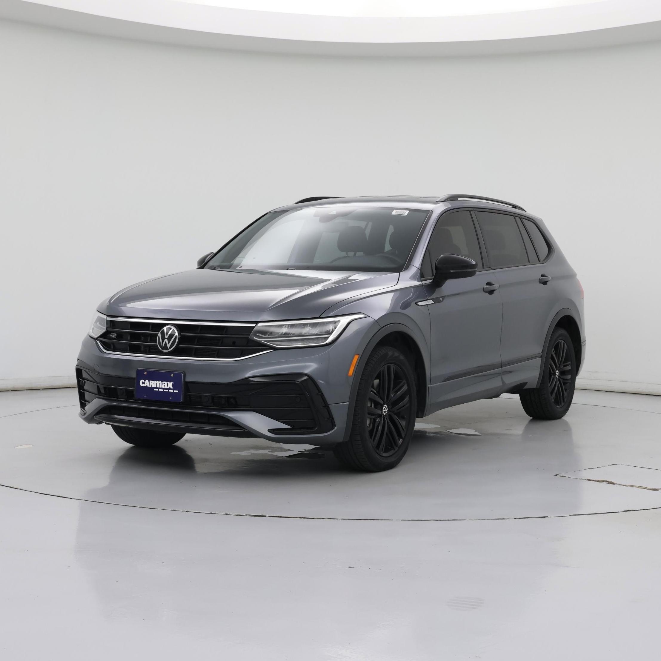 Thumbnail: 2022 Volkswagen Tiguan - 4