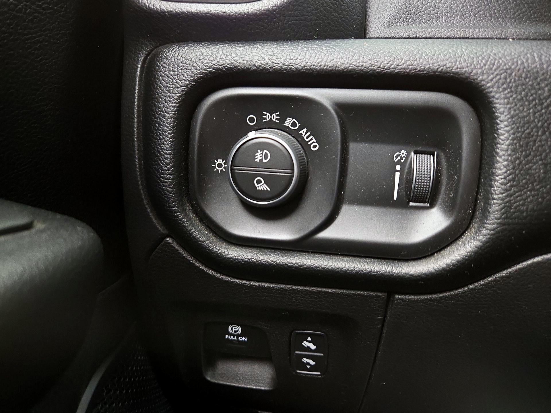 Thumbnail: 2021 RAM 1500 - 13