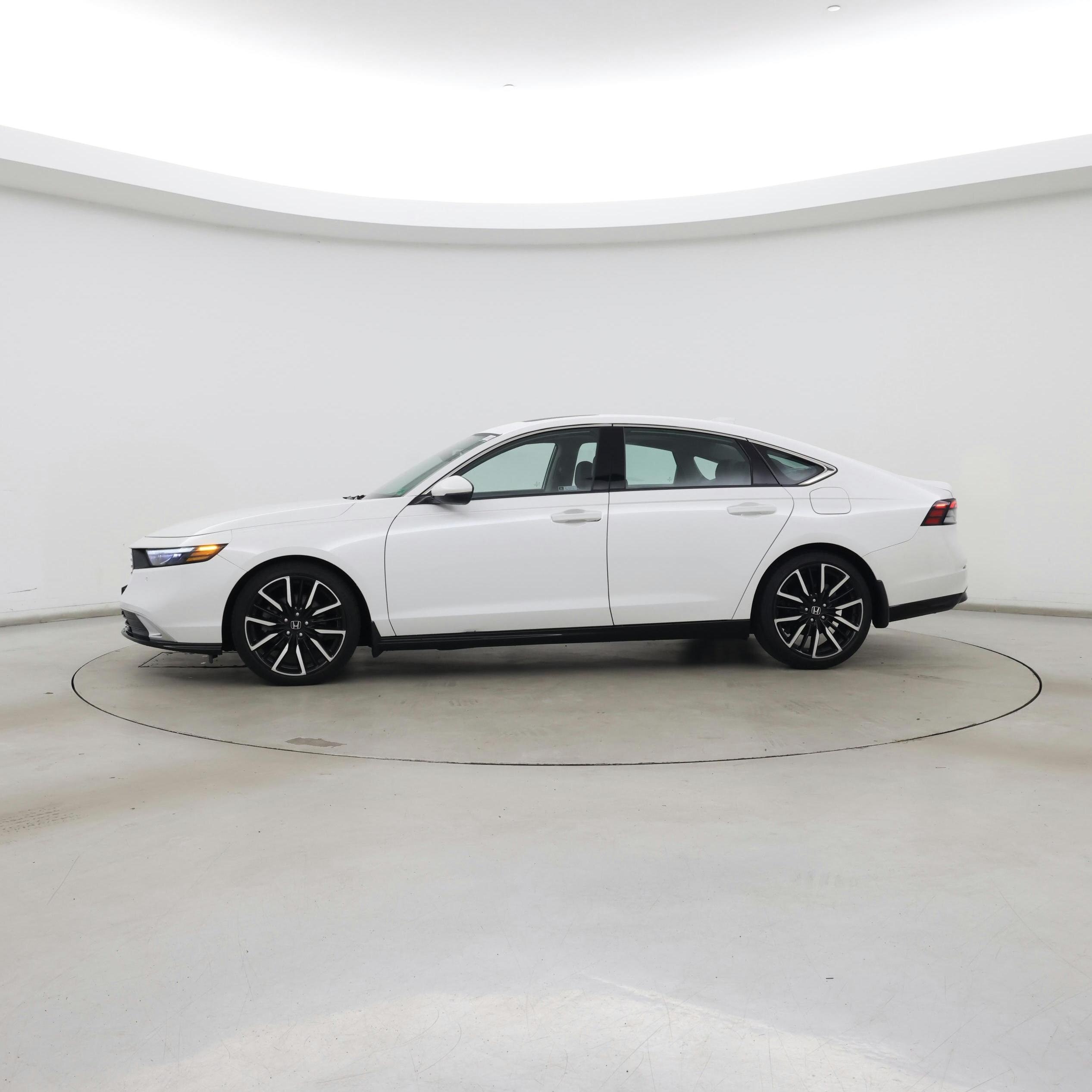 Thumbnail: 2023 Honda Accord - 3