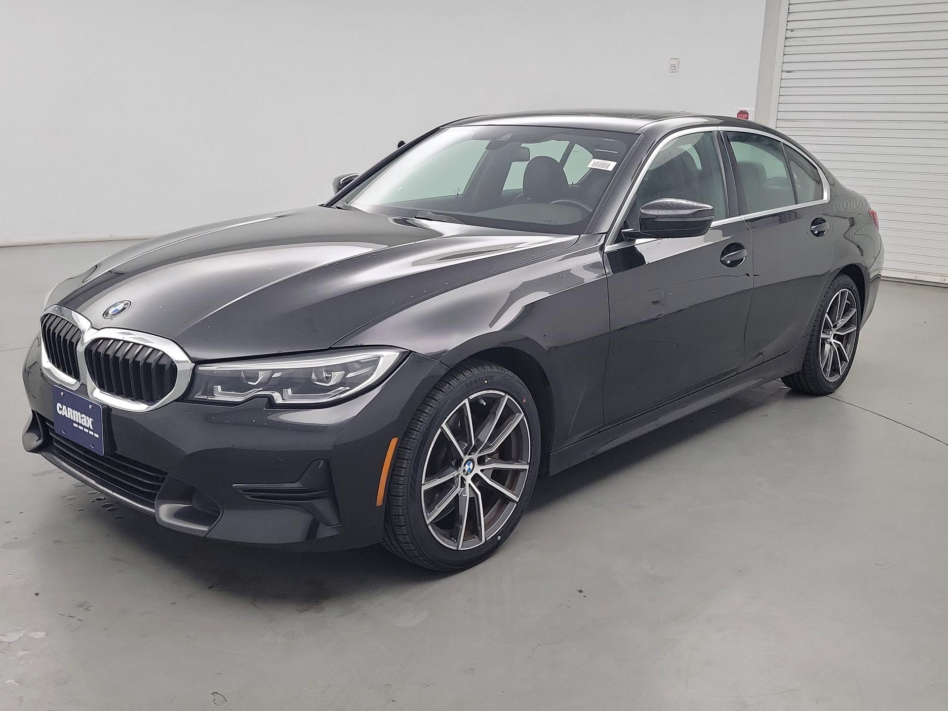Thumbnail: 2021 BMW 3 Series - 3