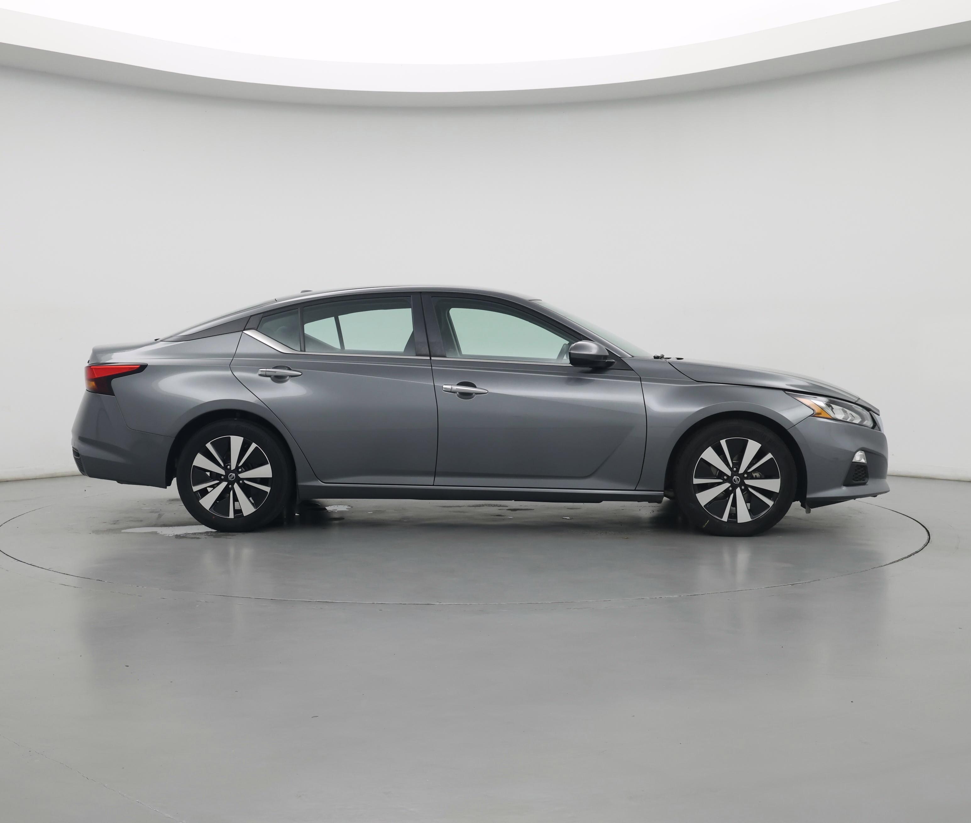 Thumbnail: 2022 Nissan Altima - 7
