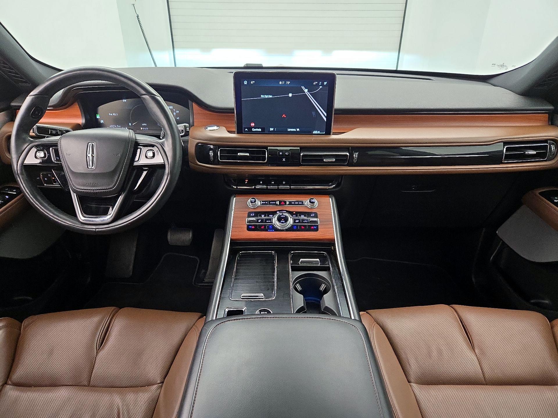 Thumbnail: 2020 Lincoln Aviator - 9