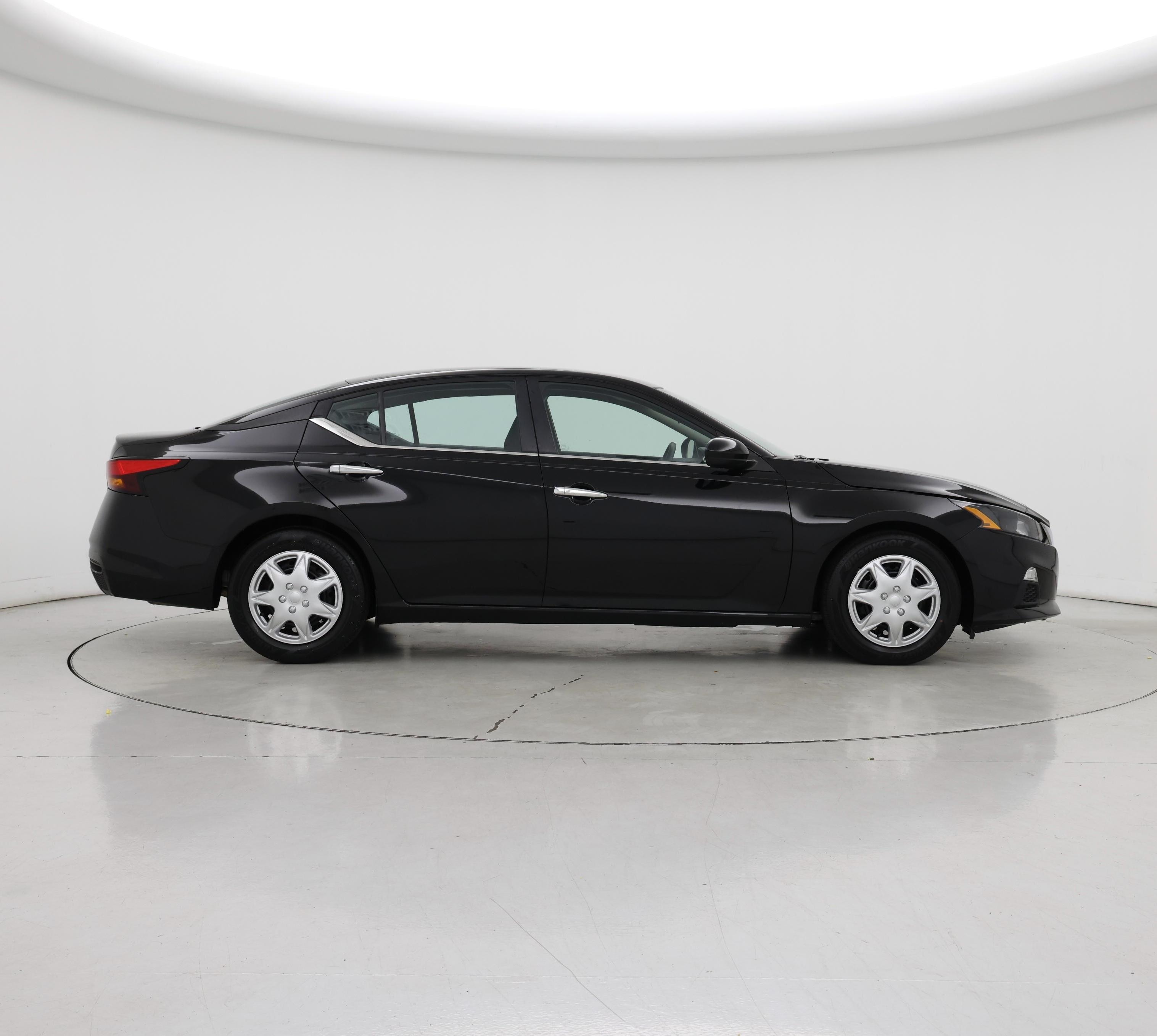 Thumbnail: 2022 Nissan Altima - 7