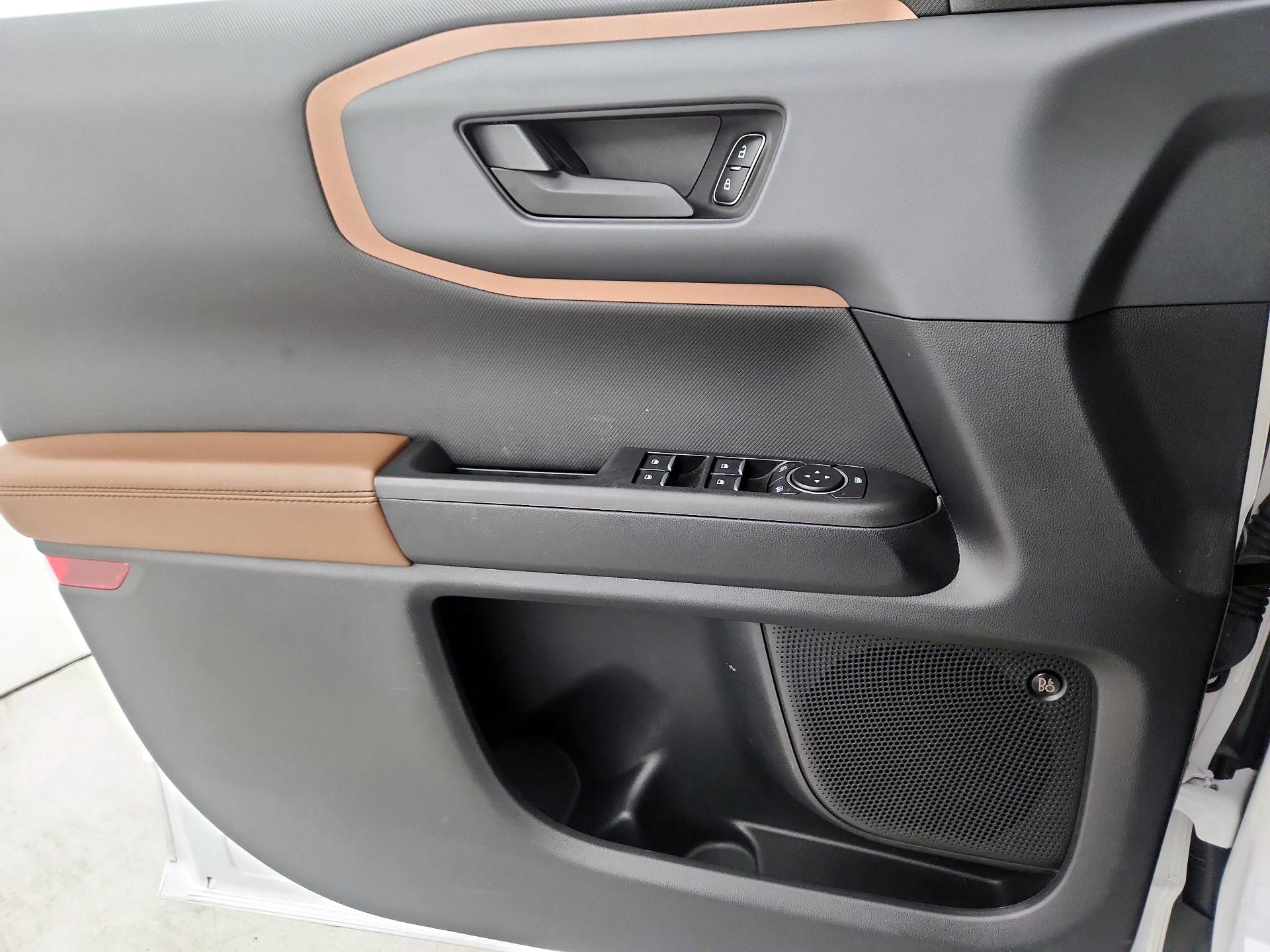 Thumbnail: 2022 Ford Bronco Sport - 12