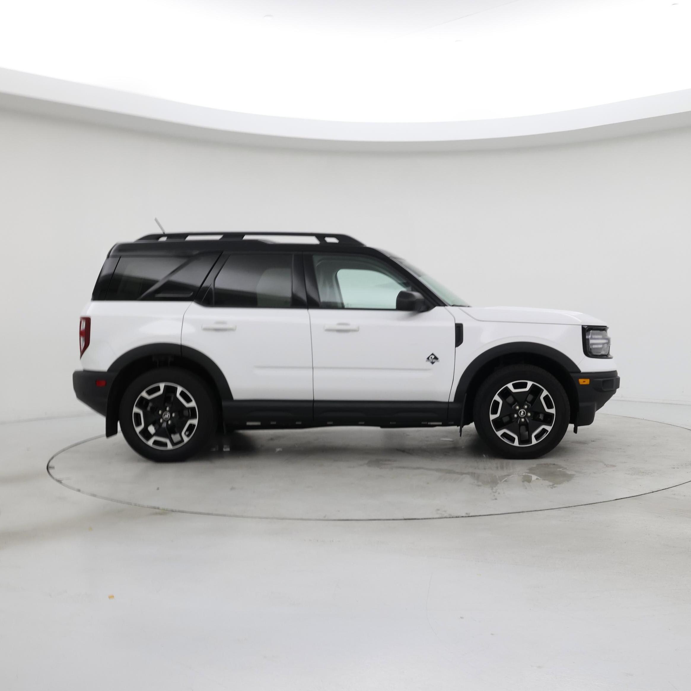 Thumbnail: 2022 Ford Bronco Sport - 7