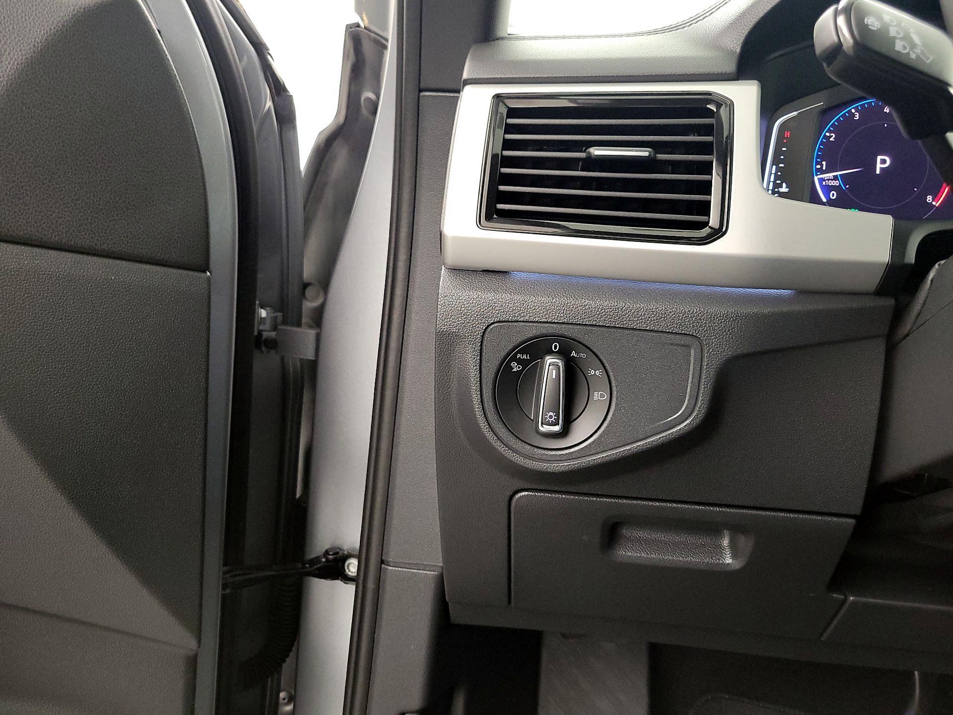 Thumbnail: 2021 Volkswagen Atlas - 13