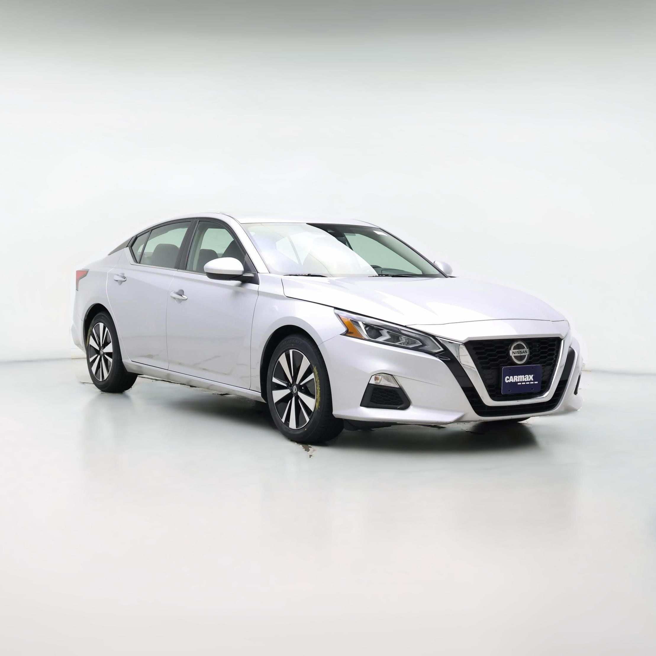Thumbnail: 2022 Nissan Altima - 1
