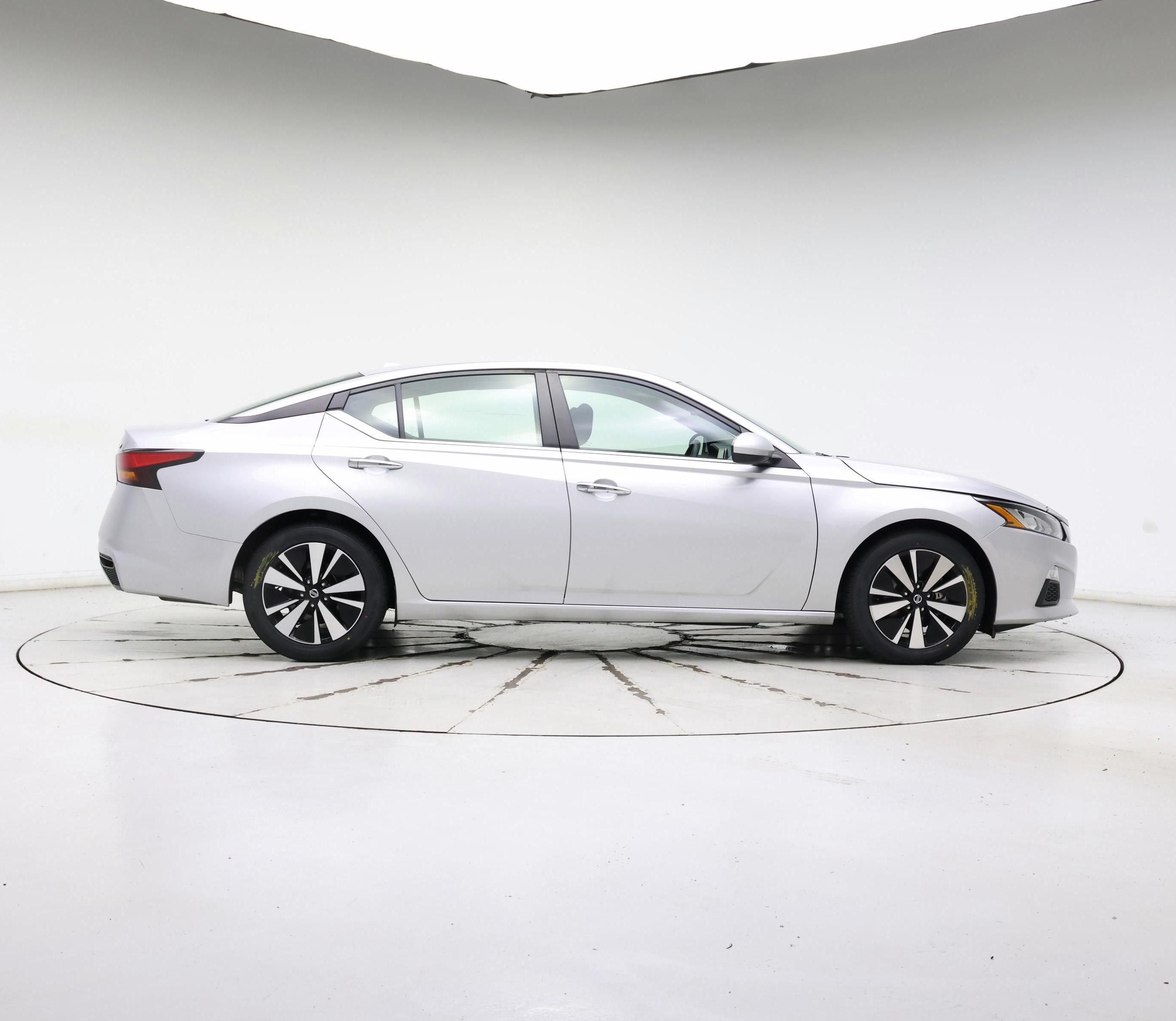 Thumbnail: 2022 Nissan Altima - 7