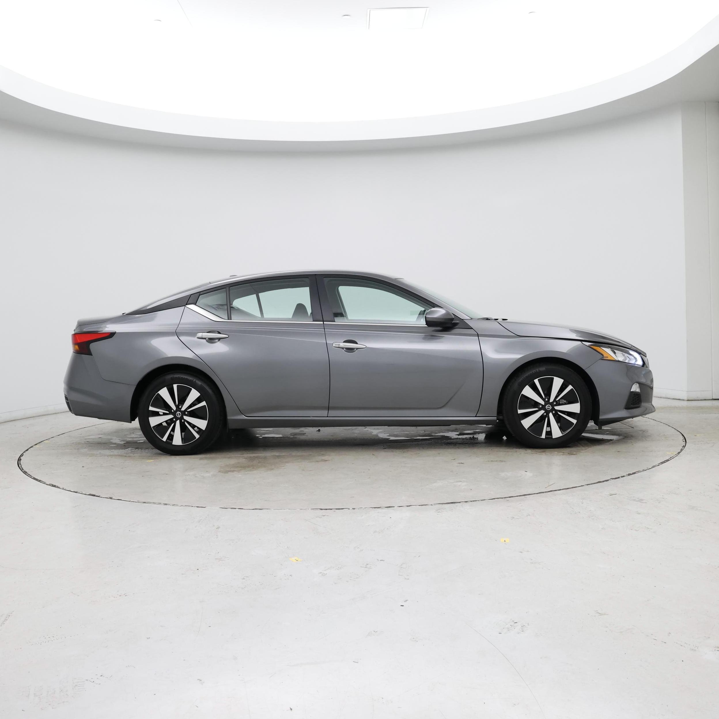 Thumbnail: 2022 Nissan Altima - 7
