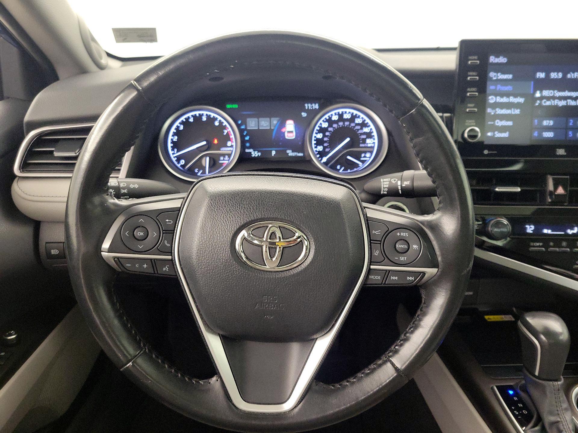 Thumbnail: 2023 Toyota Camry - 10