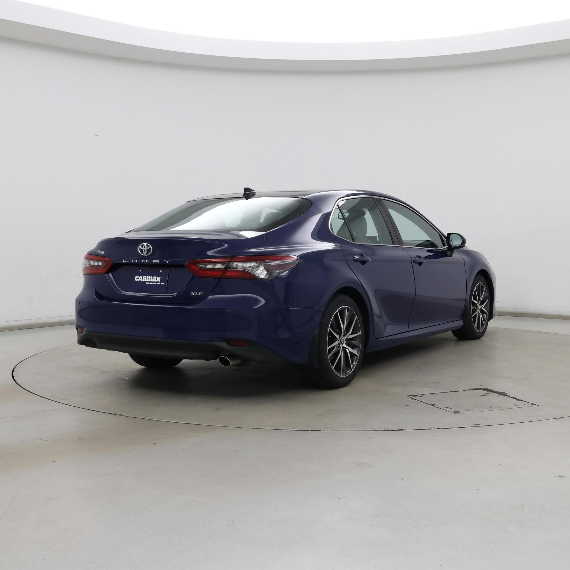 Thumbnail: 2023 Toyota Camry - 8