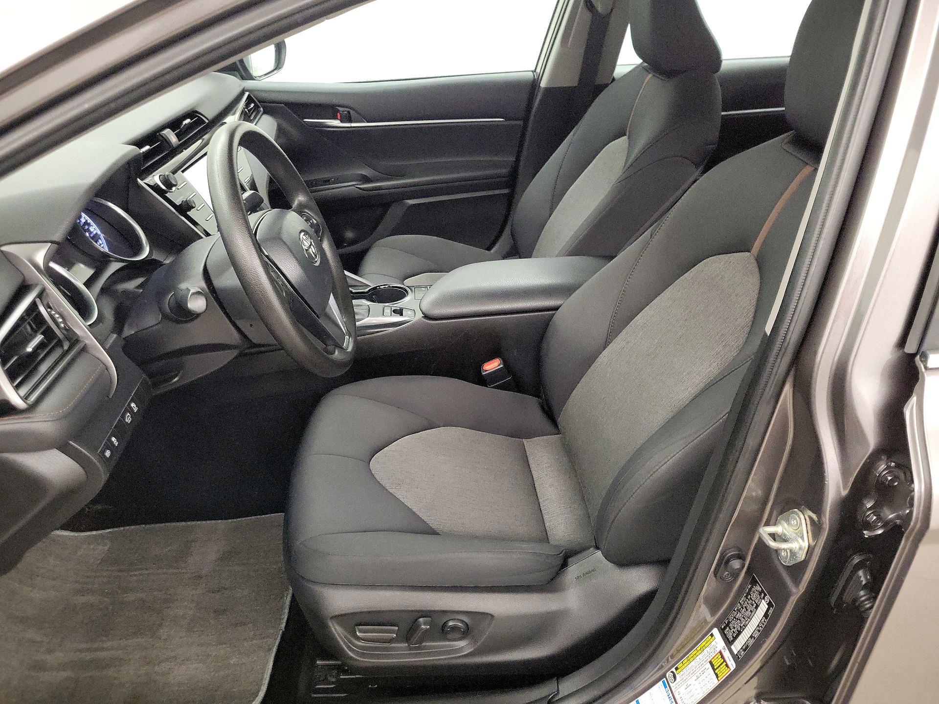 Thumbnail: 2020 Toyota Camry - 11