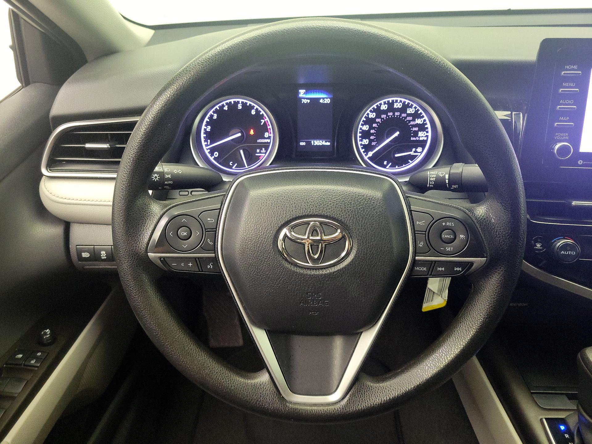 Thumbnail: 2022 Toyota Camry - 10
