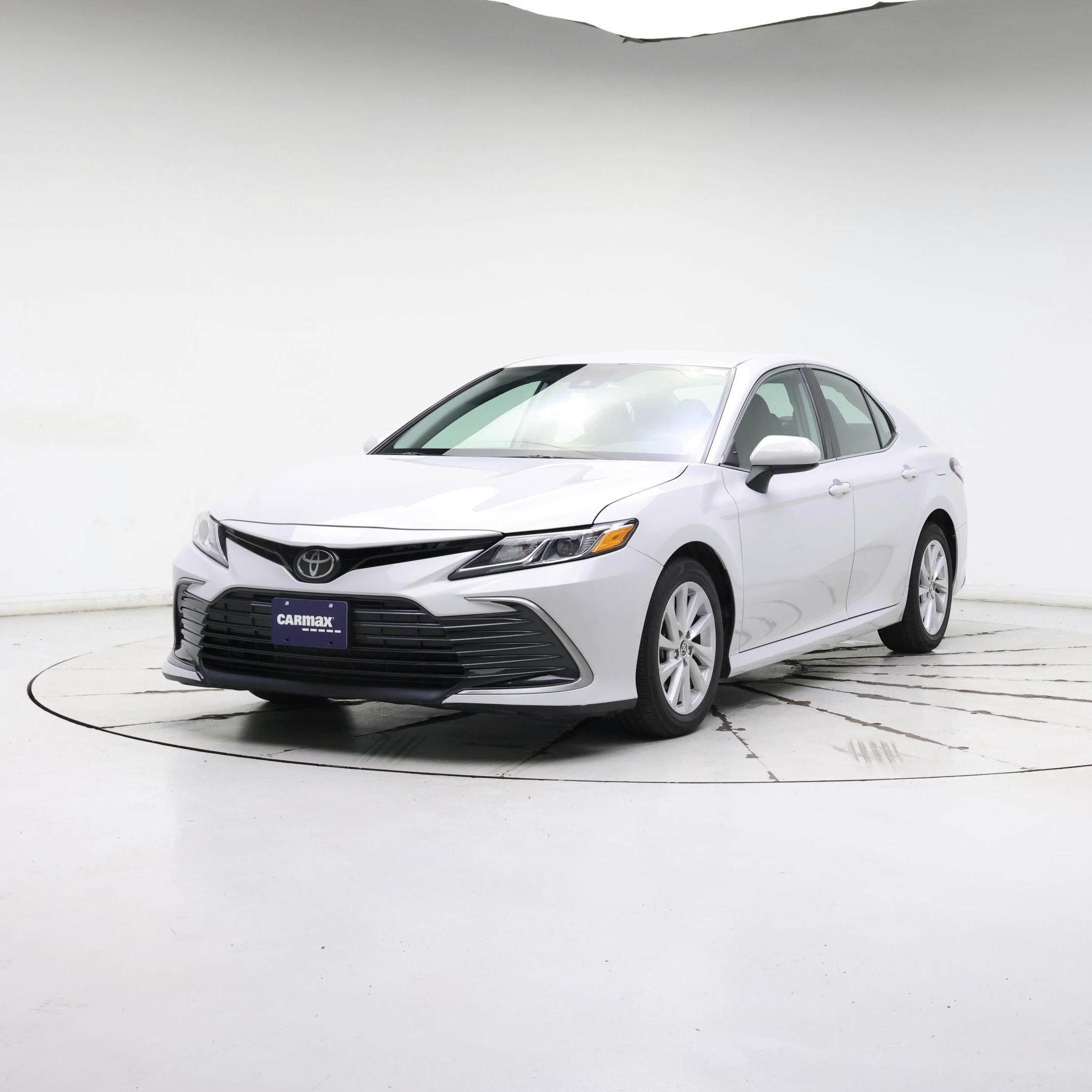 Thumbnail: 2022 Toyota Camry - 4