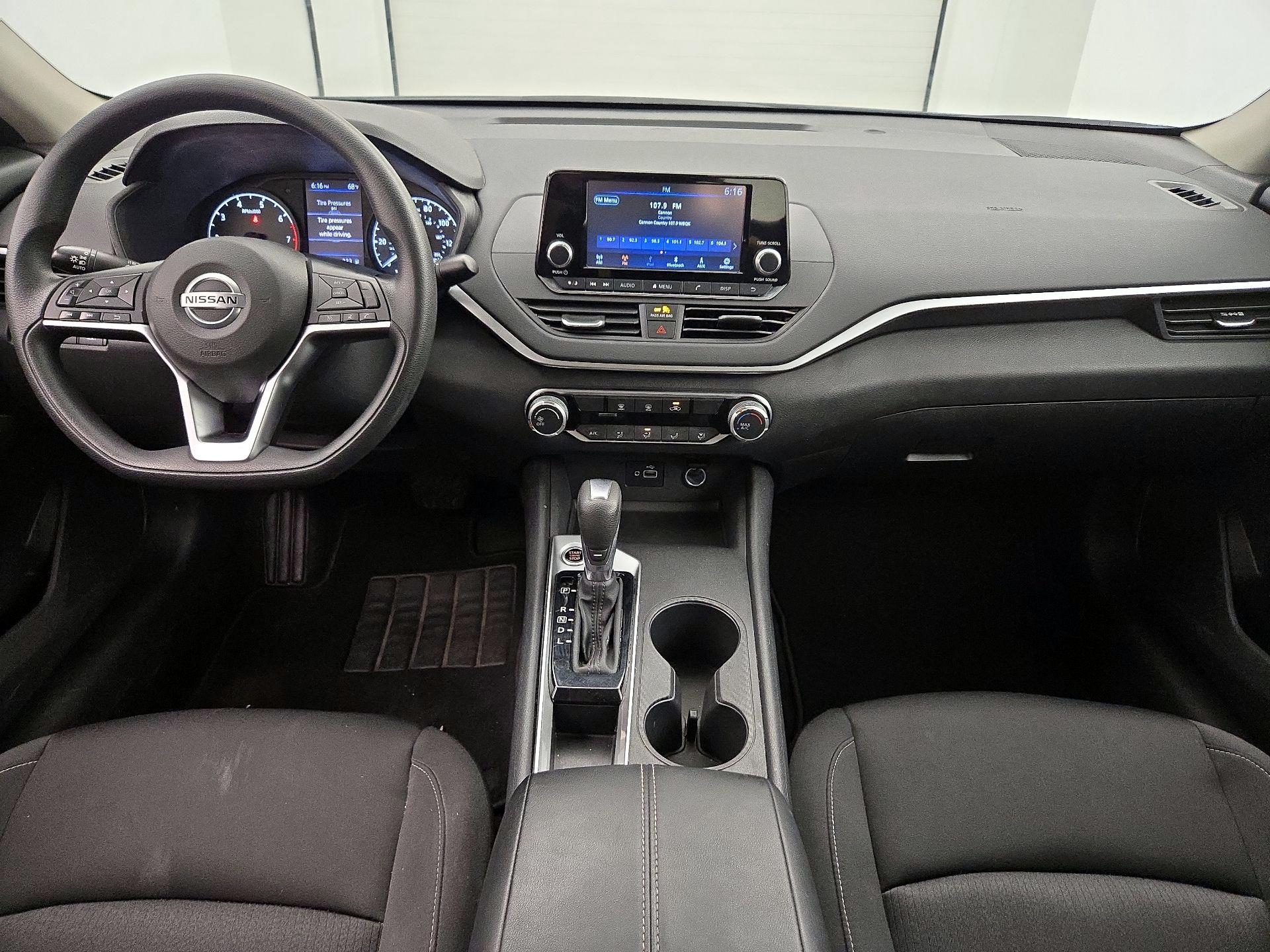 Thumbnail: 2022 Nissan Altima - 9