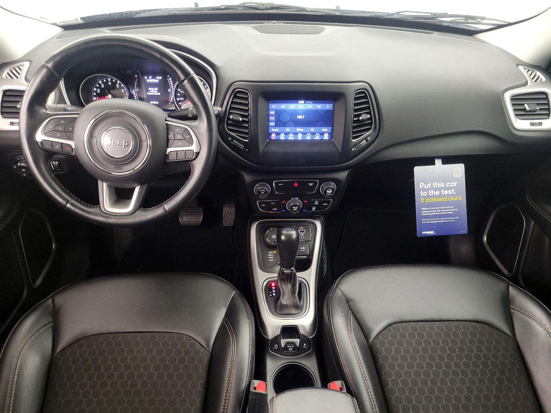 Thumbnail: 2020 Jeep Compass - 9