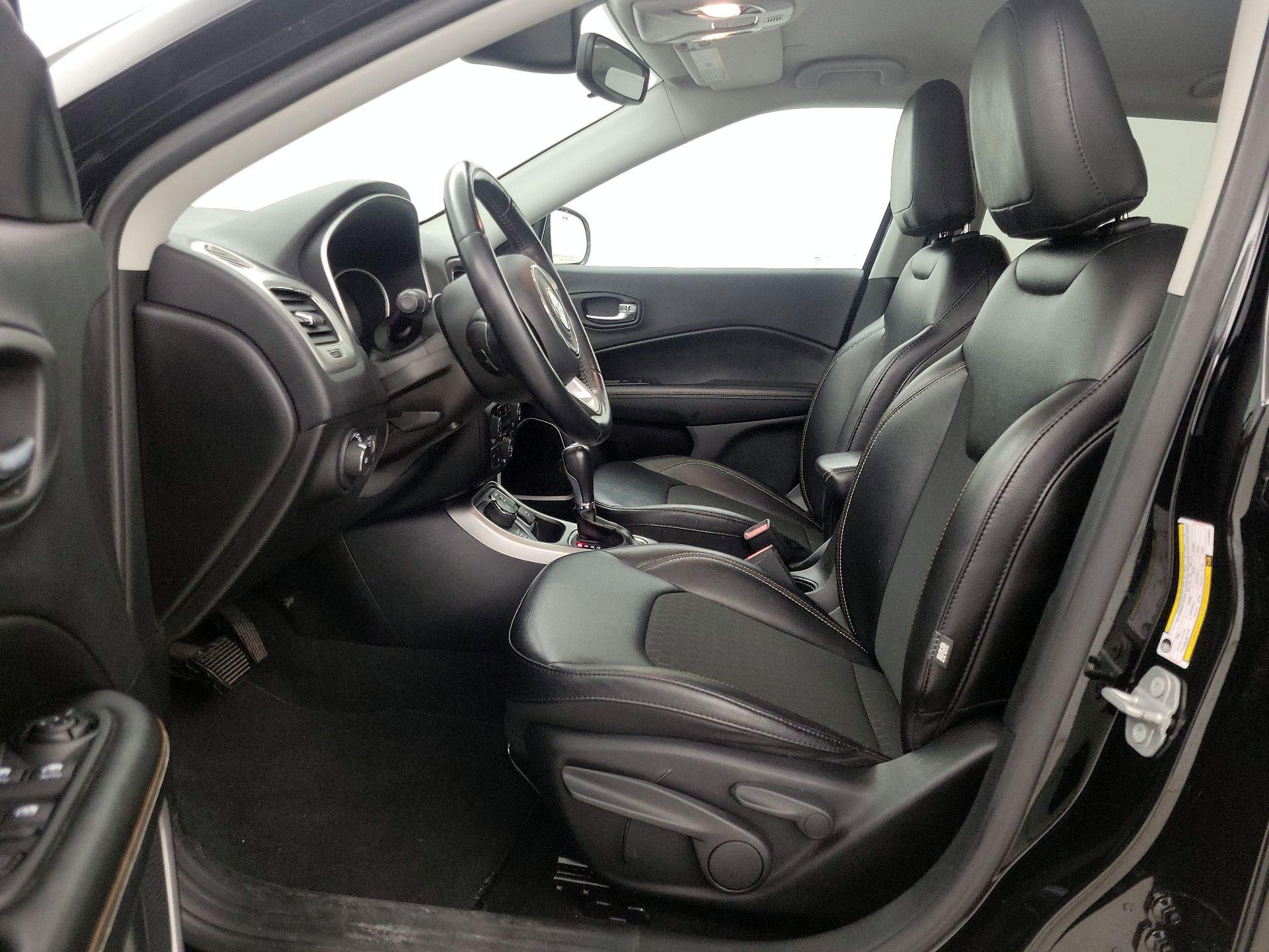 Thumbnail: 2020 Jeep Compass - 11