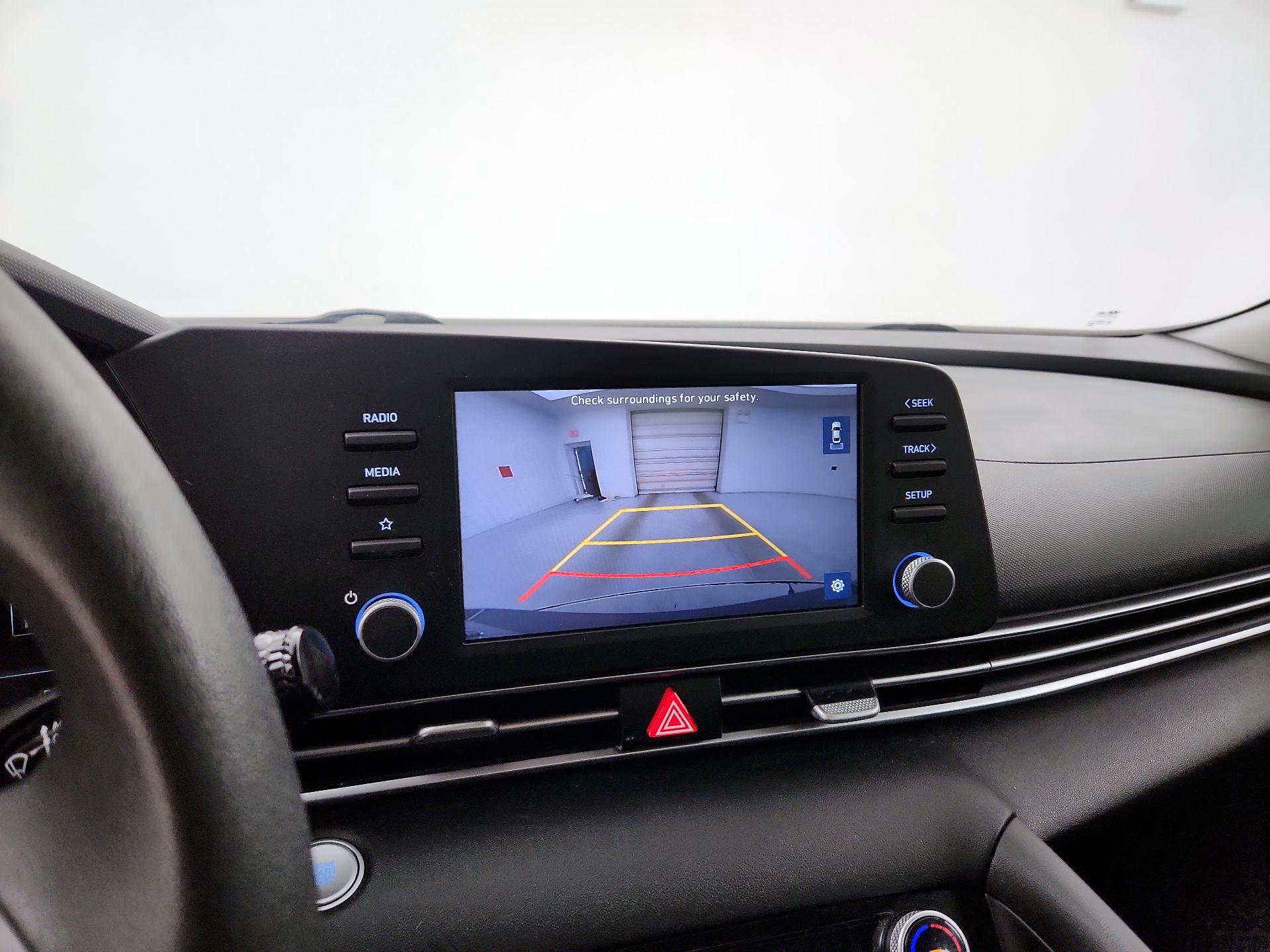 Thumbnail: 2022 Hyundai Elantra - 14