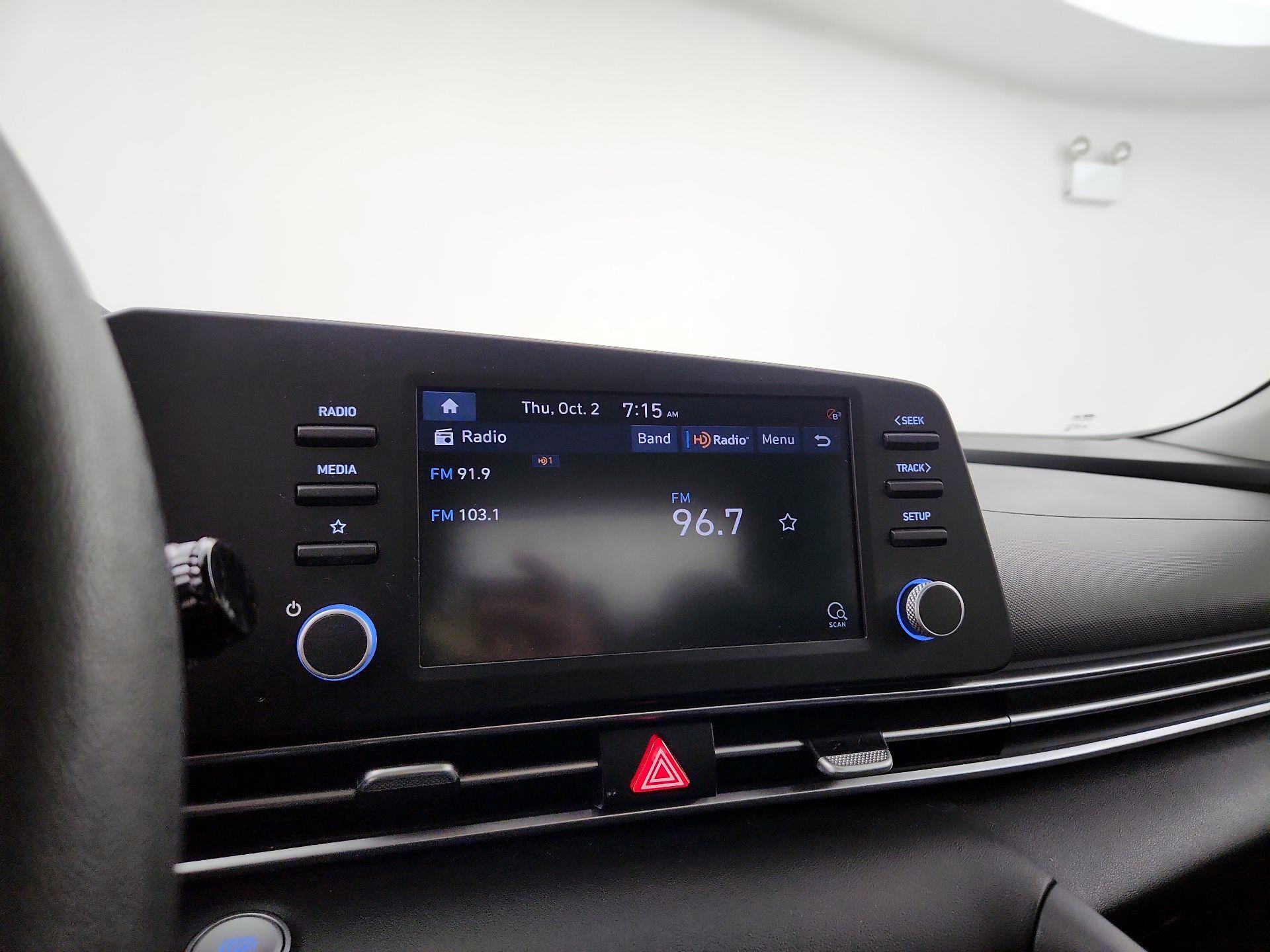 Thumbnail: 2022 Hyundai Elantra - 15